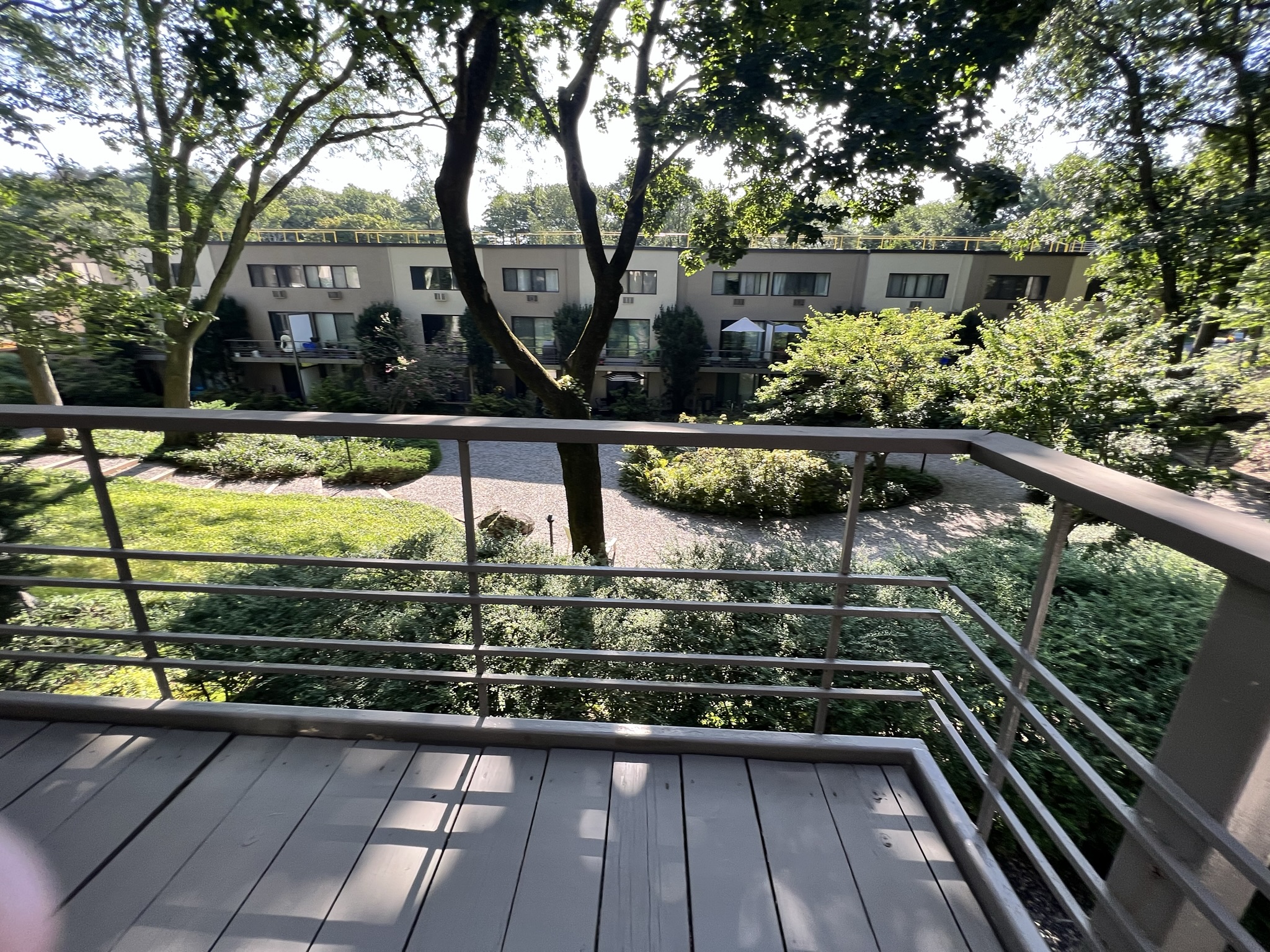 3 bed, 1.5 bath apartment for rent at 330 Newton St Unit D, Chestnut Hill — photo 4 of 11
