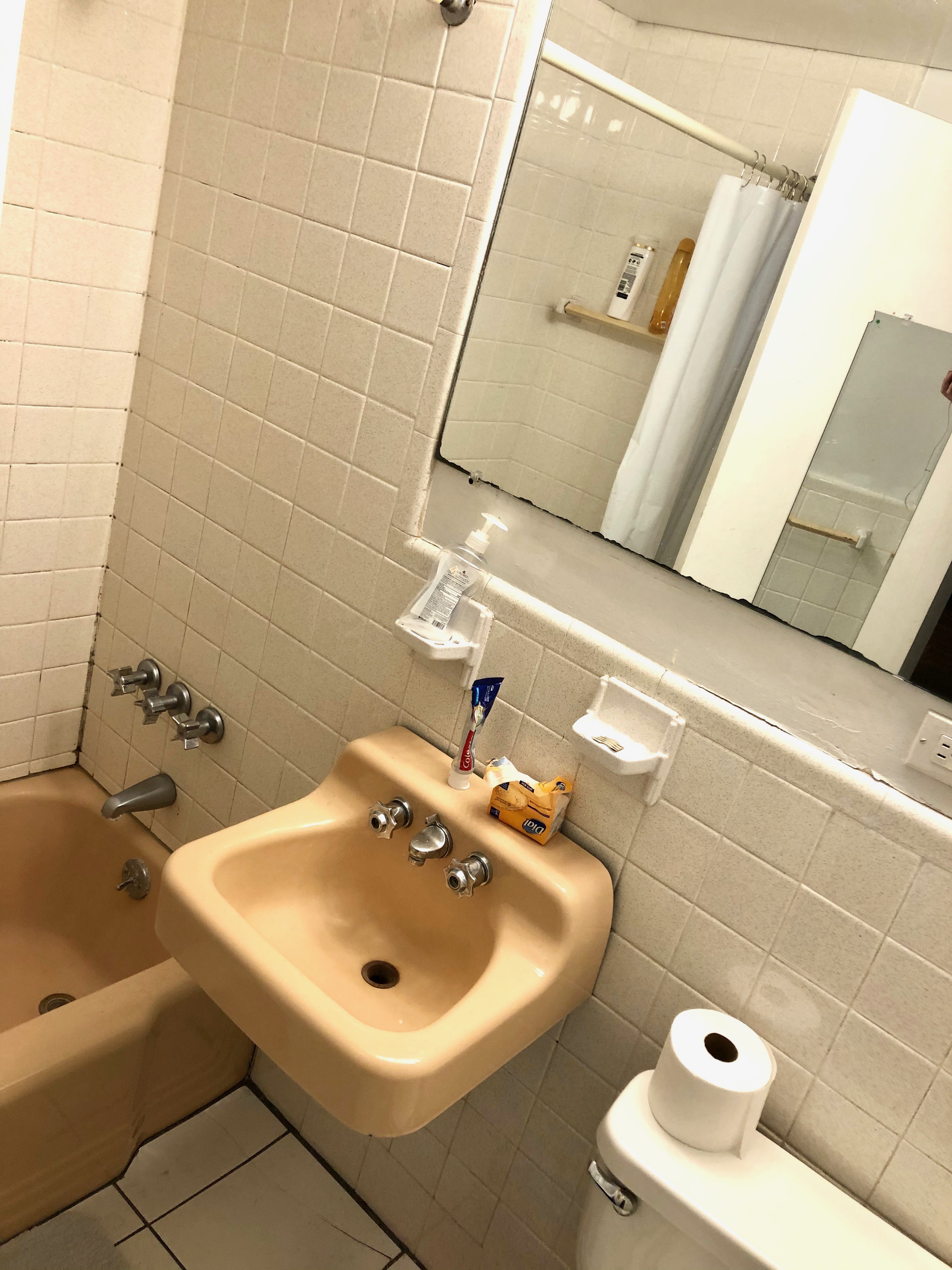 Studio bed, 1 bath apartment for rent at 289 Newbury St Unit Bf, Back Bay — photo 5 of 8