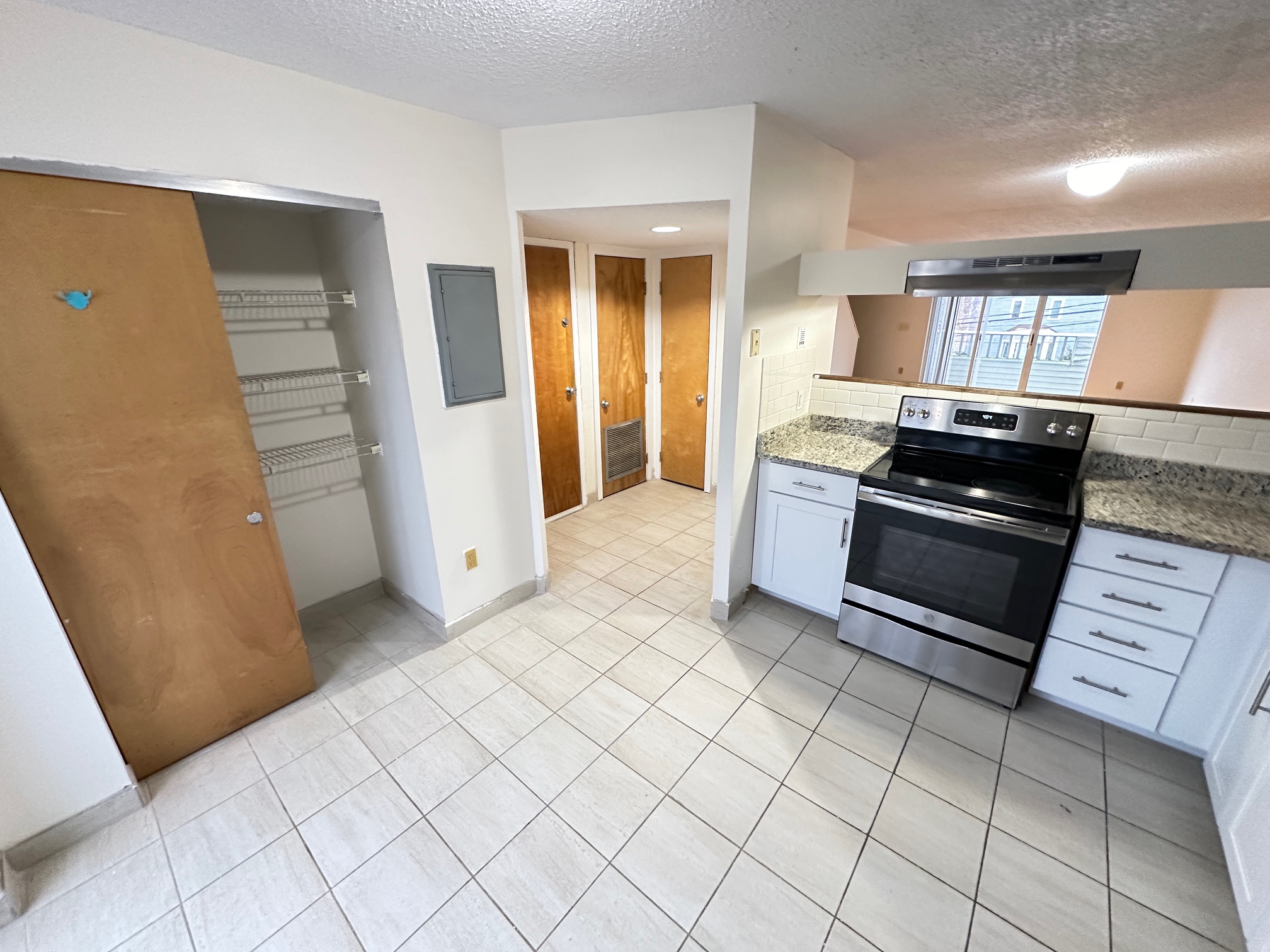 2 bed, 1.5 bath apartment for rent at 150 North Beacon St Unit B4, Brighton — photo 4 of 20