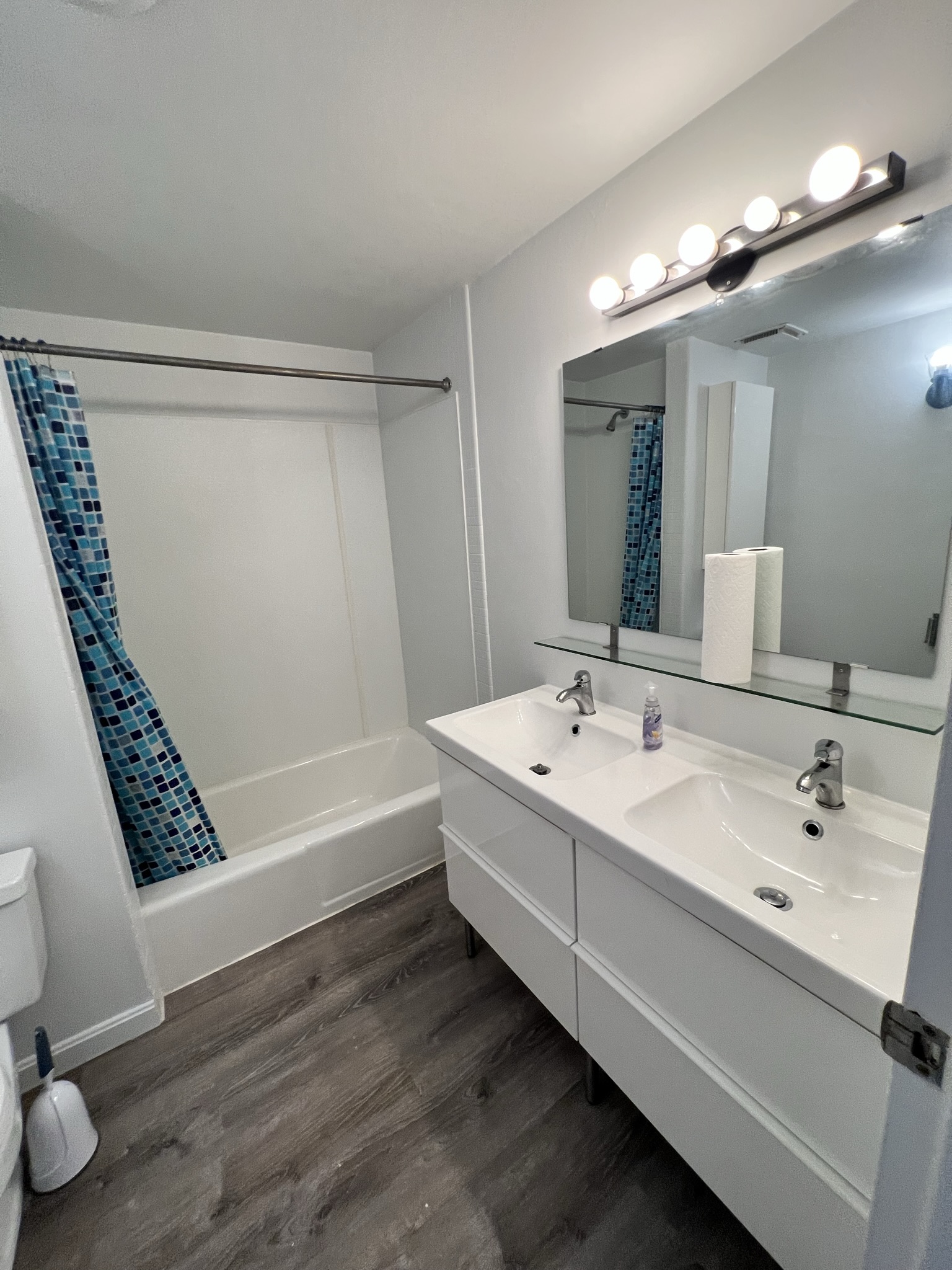 3 bed, 1.5 bath apartment for rent at 330 Newton St Unit D, Chestnut Hill — photo 8 of 11
