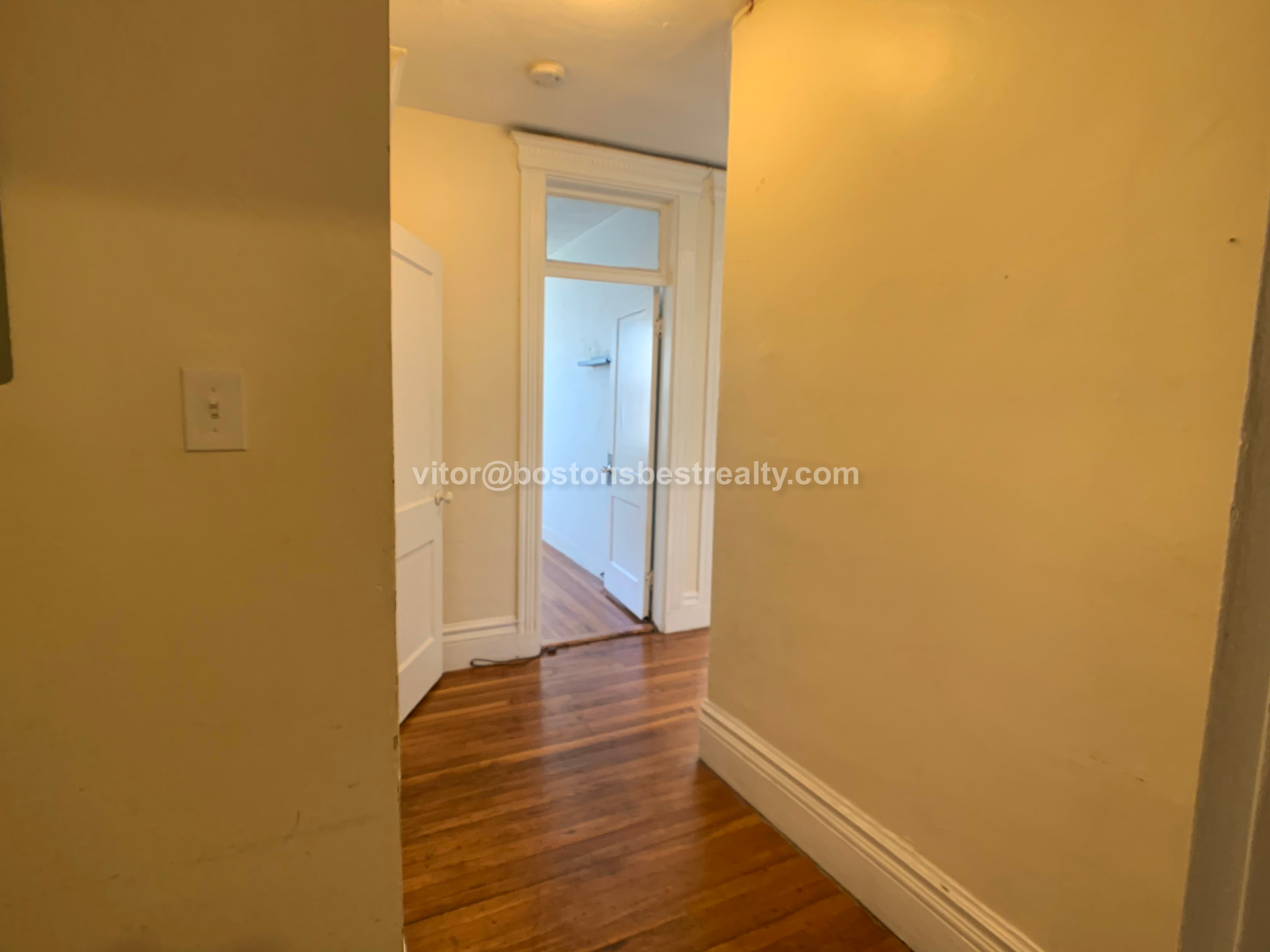 2 split bed, 1 bath apartment for rent at 1111 Boylston St Unit 47, Fenway — photo 2 of 15