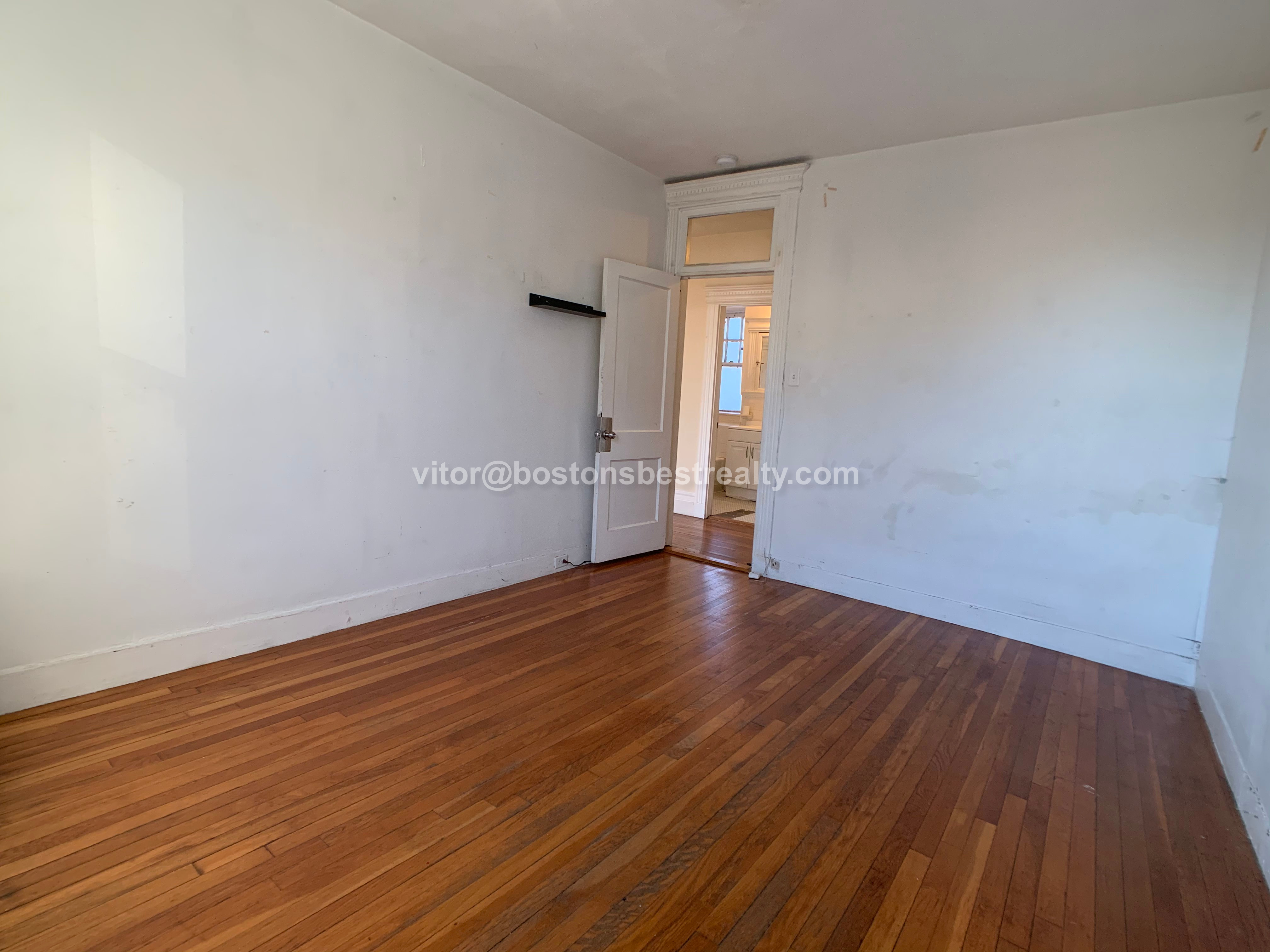 2 split bed, 1 bath apartment for rent at 1111 Boylston St Unit 47, Fenway — photo 4 of 15