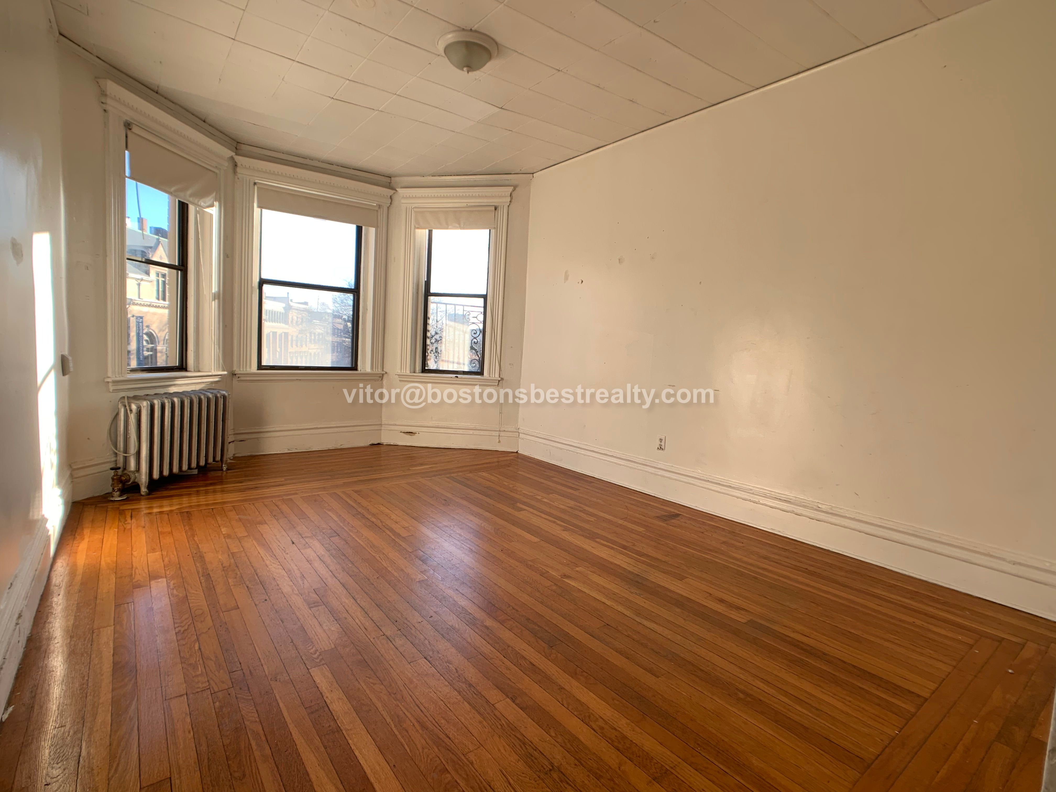 2 split bed, 1 bath apartment for rent at 1111 Boylston St Unit 47, Fenway — photo 6 of 15