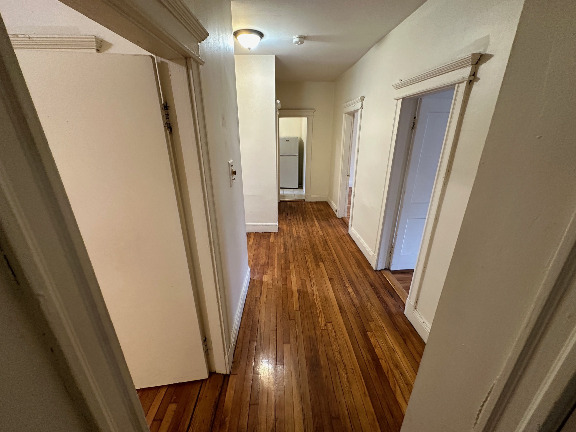 3 bed, 1 bath apartment for rent at 1144 Commonwealth Ave Unit 1, Allston — photo 4 of 8