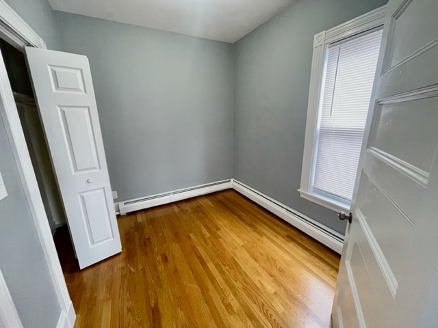 3.5 bed, 1 bath apartment for rent at 7 Grafton St Unit 2, Dorchester — photo 17 of 20