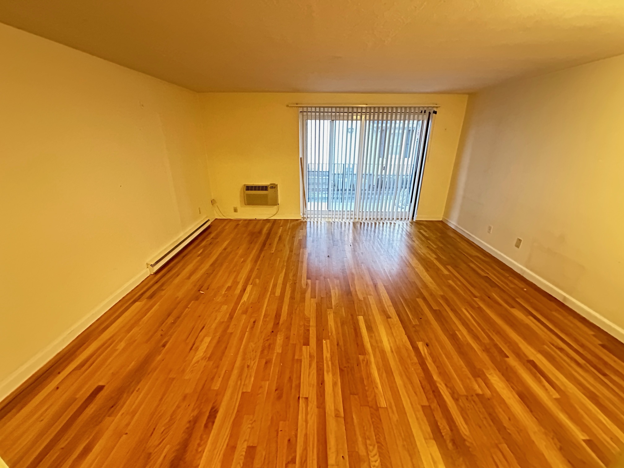 Studio bed, 1 bath apartment for rent at 1799 Centre St Unit 16, West Roxbury