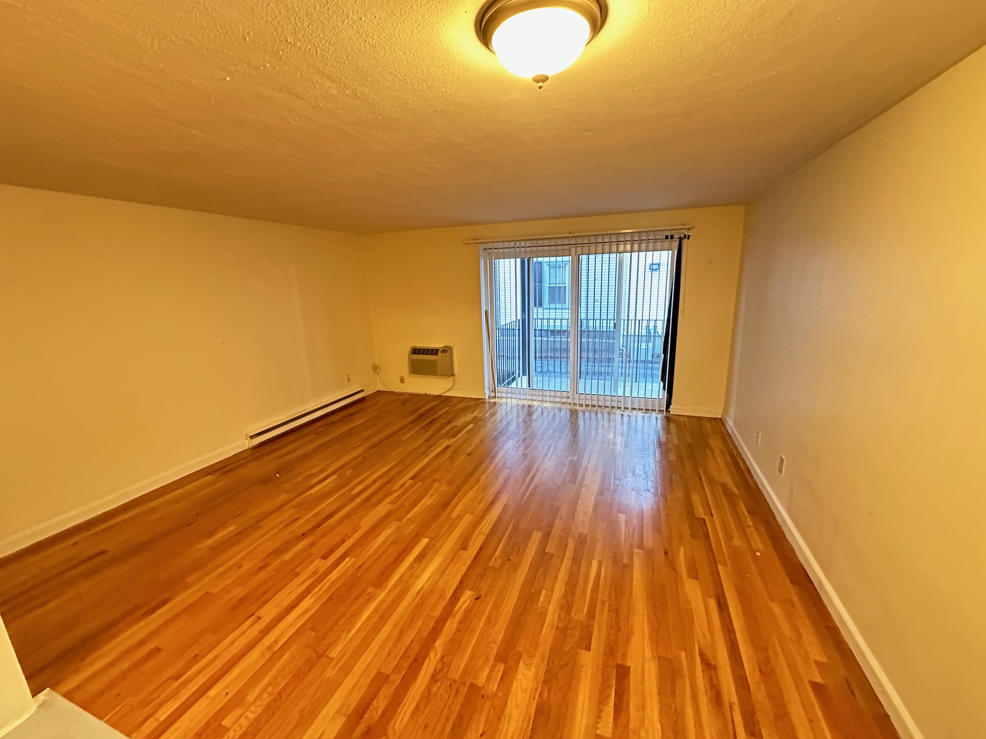 Studio bed, 1 bath apartment for rent at 1799 Centre St Unit 16, West Roxbury — photo 2 of 10