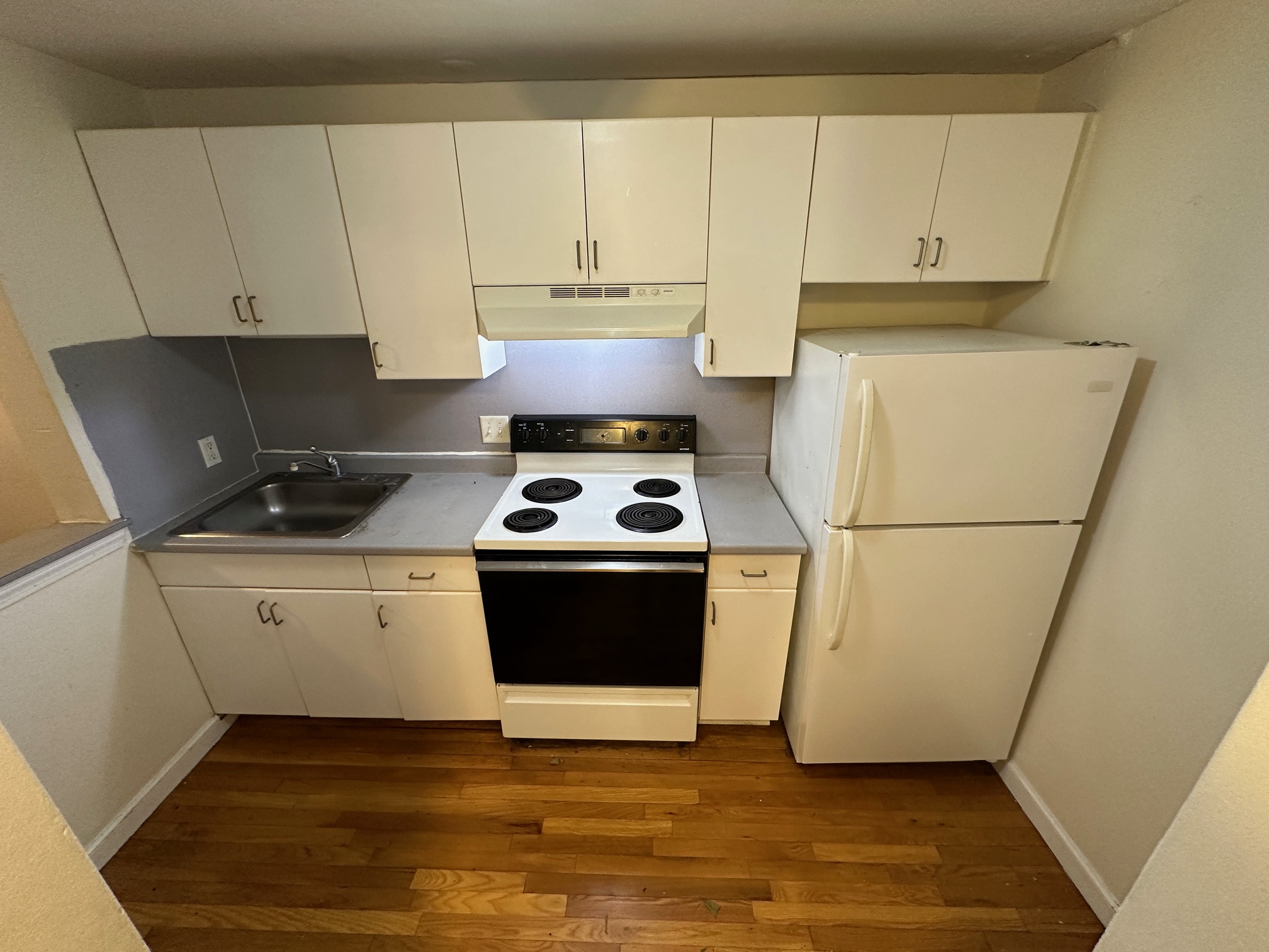 Studio bed, 1 bath apartment for rent at 1799 Centre St Unit 16, West Roxbury — photo 6 of 10