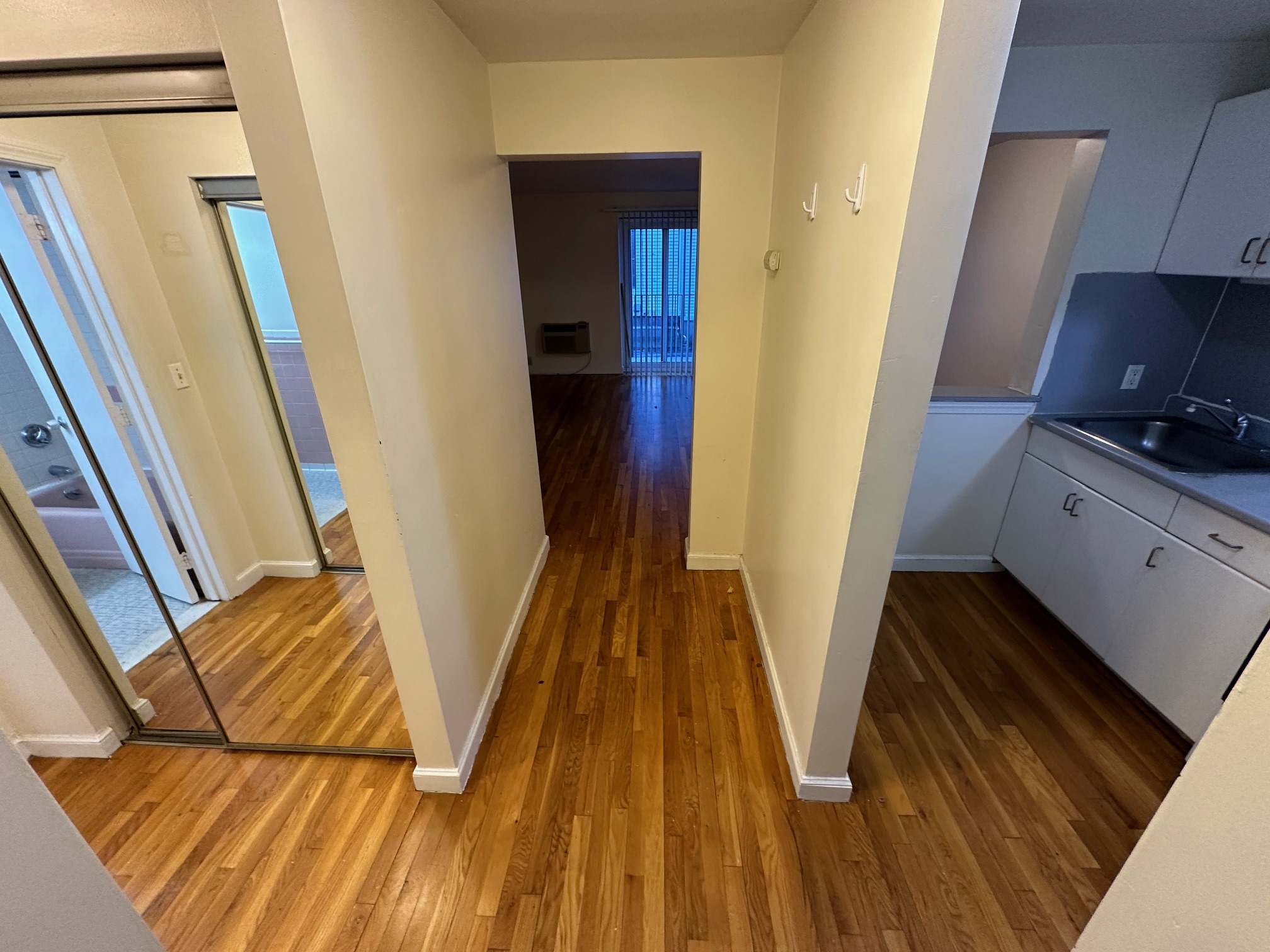 Studio bed, 1 bath apartment for rent at 1799 Centre St Unit 16, West Roxbury — photo 7 of 10