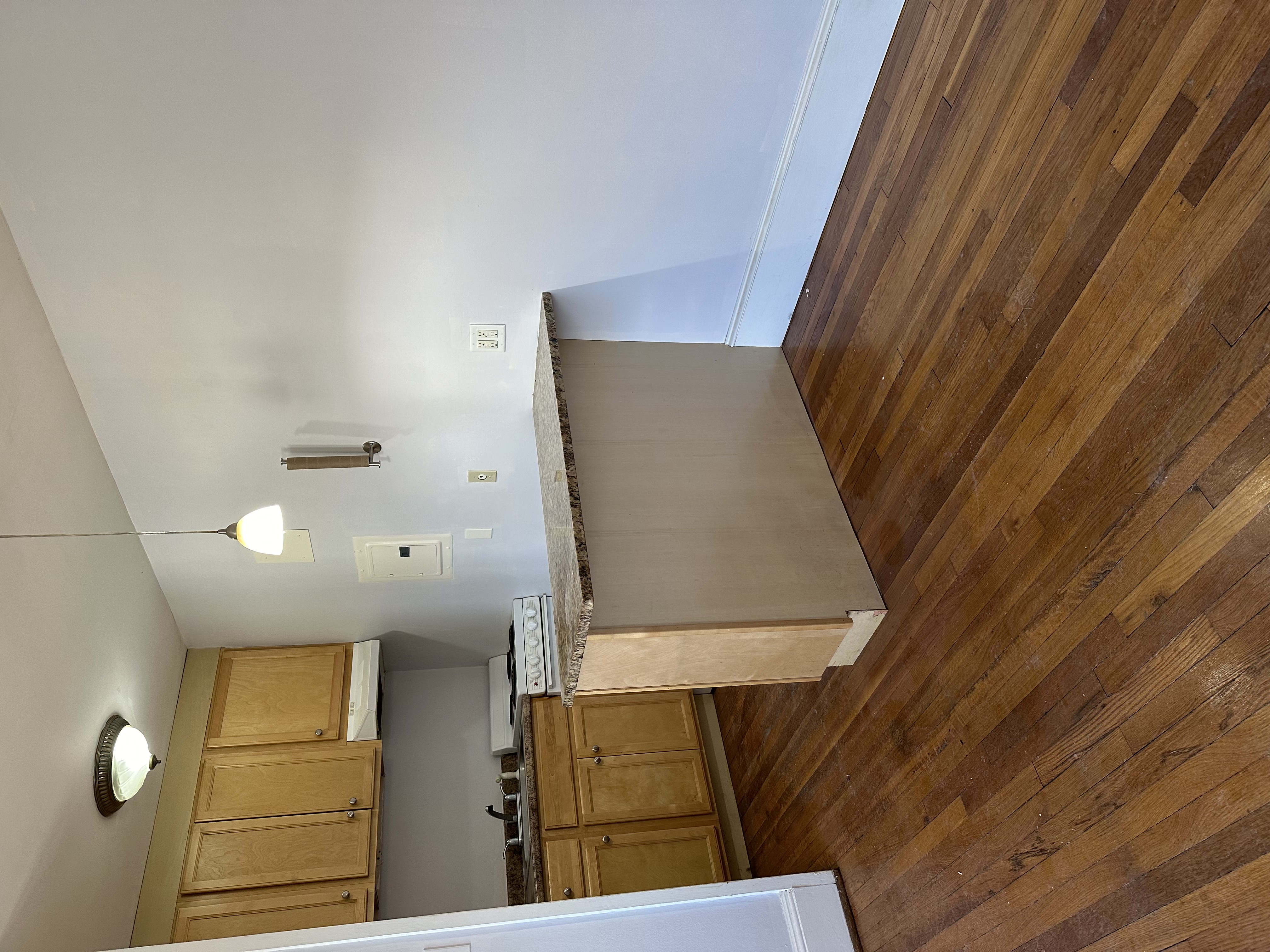 1 bed, 1 bath apartment for rent at 120 North Ave Unit 10, Abington — photo 2 of 7