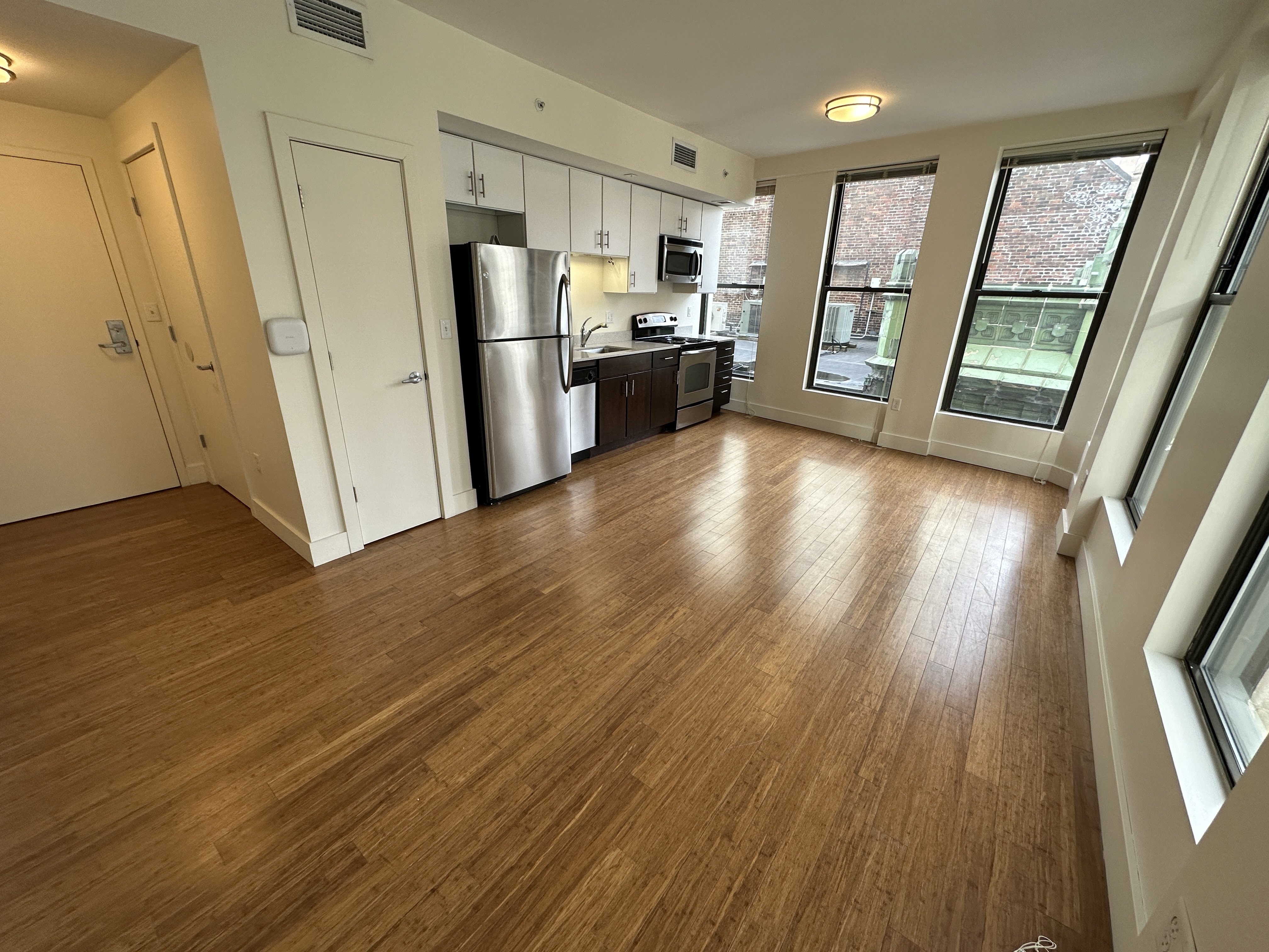 8 Winter St, Downtown