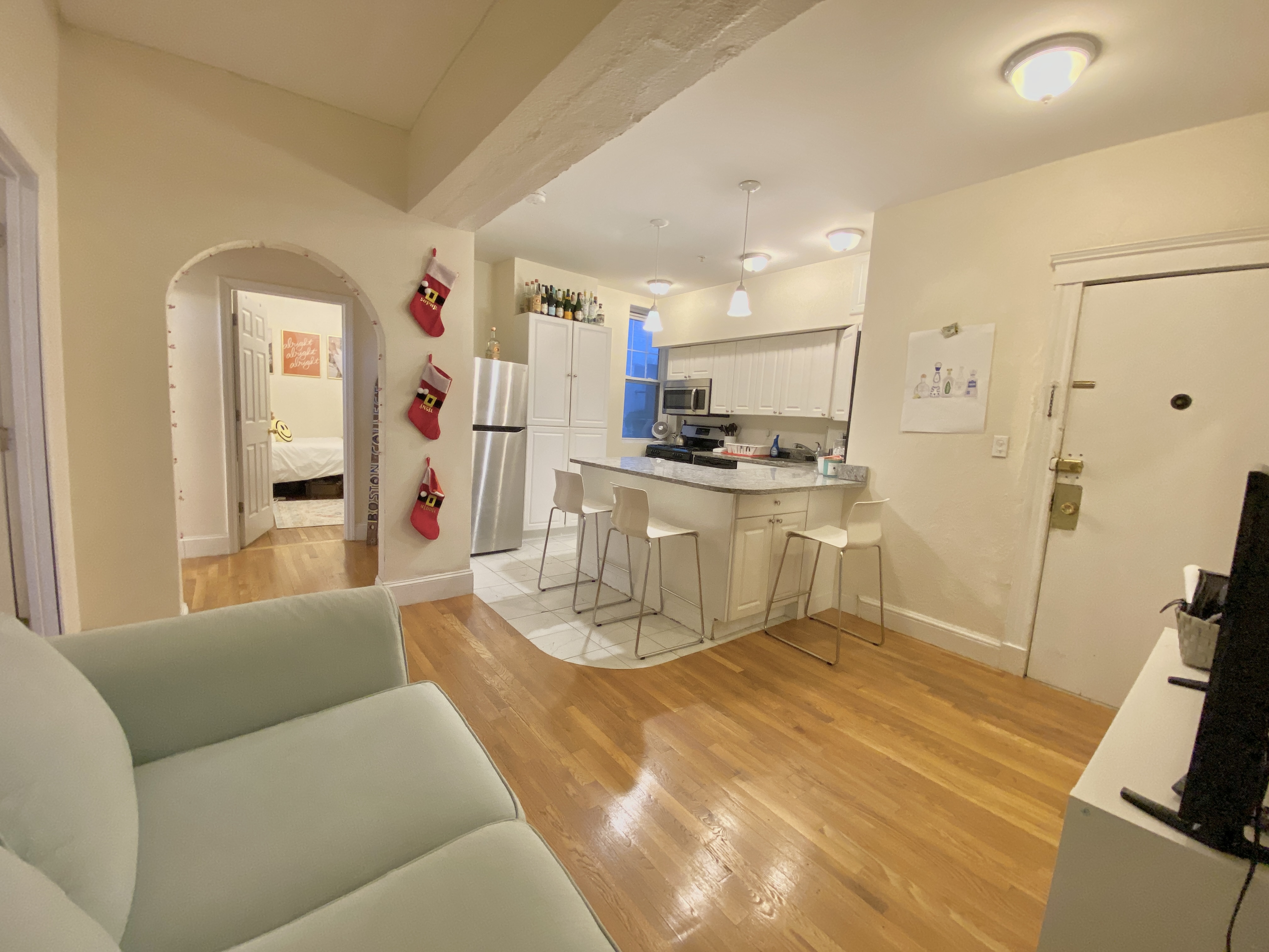 3 bed, 1 bath apartment for rent at 2002 Commonwealth Ave Unit 5, Brighton — photo 6 of 17