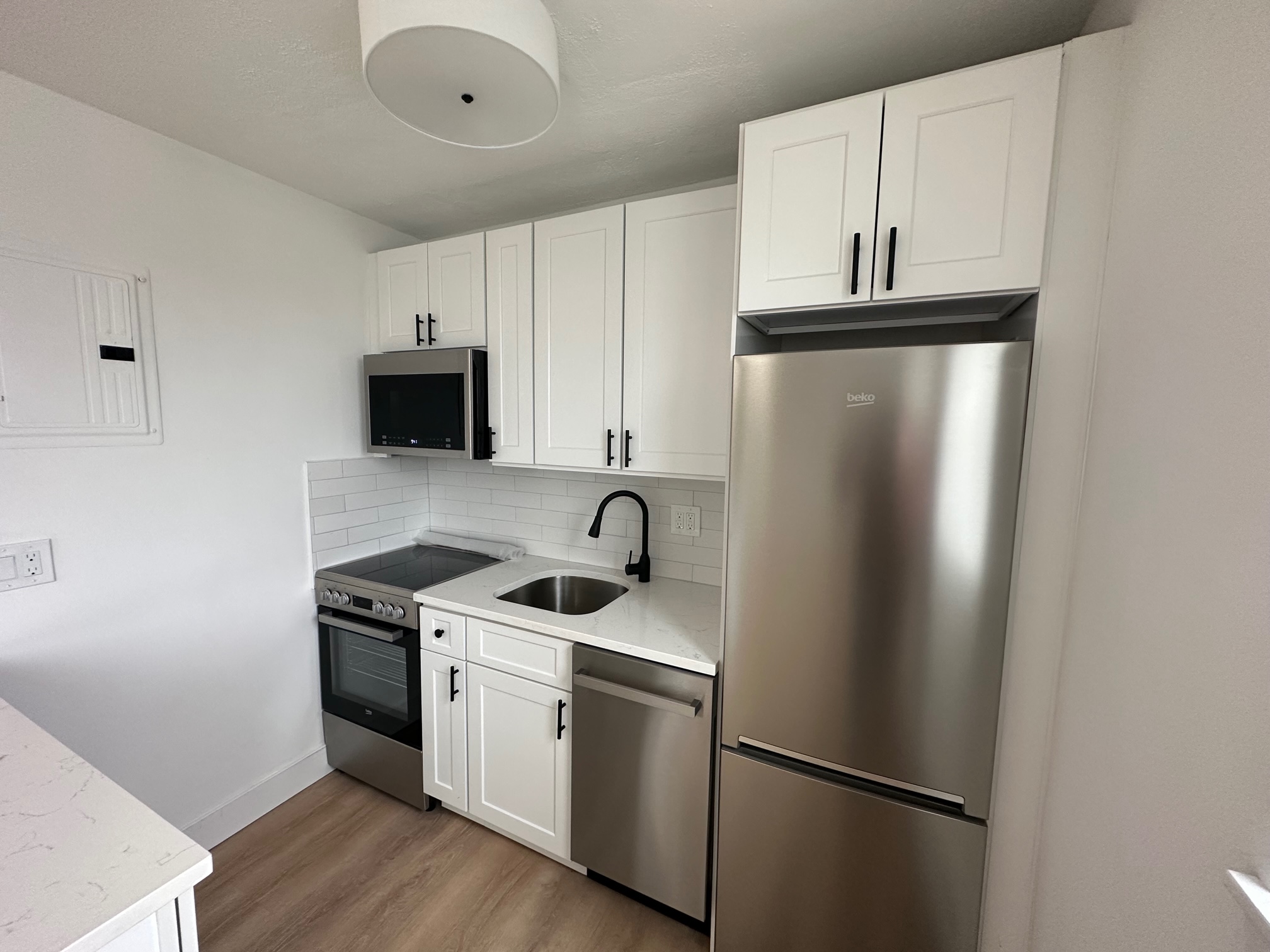 Studio bed, 1 bath apartment for rent at 740 East 7th St Unit 37, South Boston — photo 2 of 8
