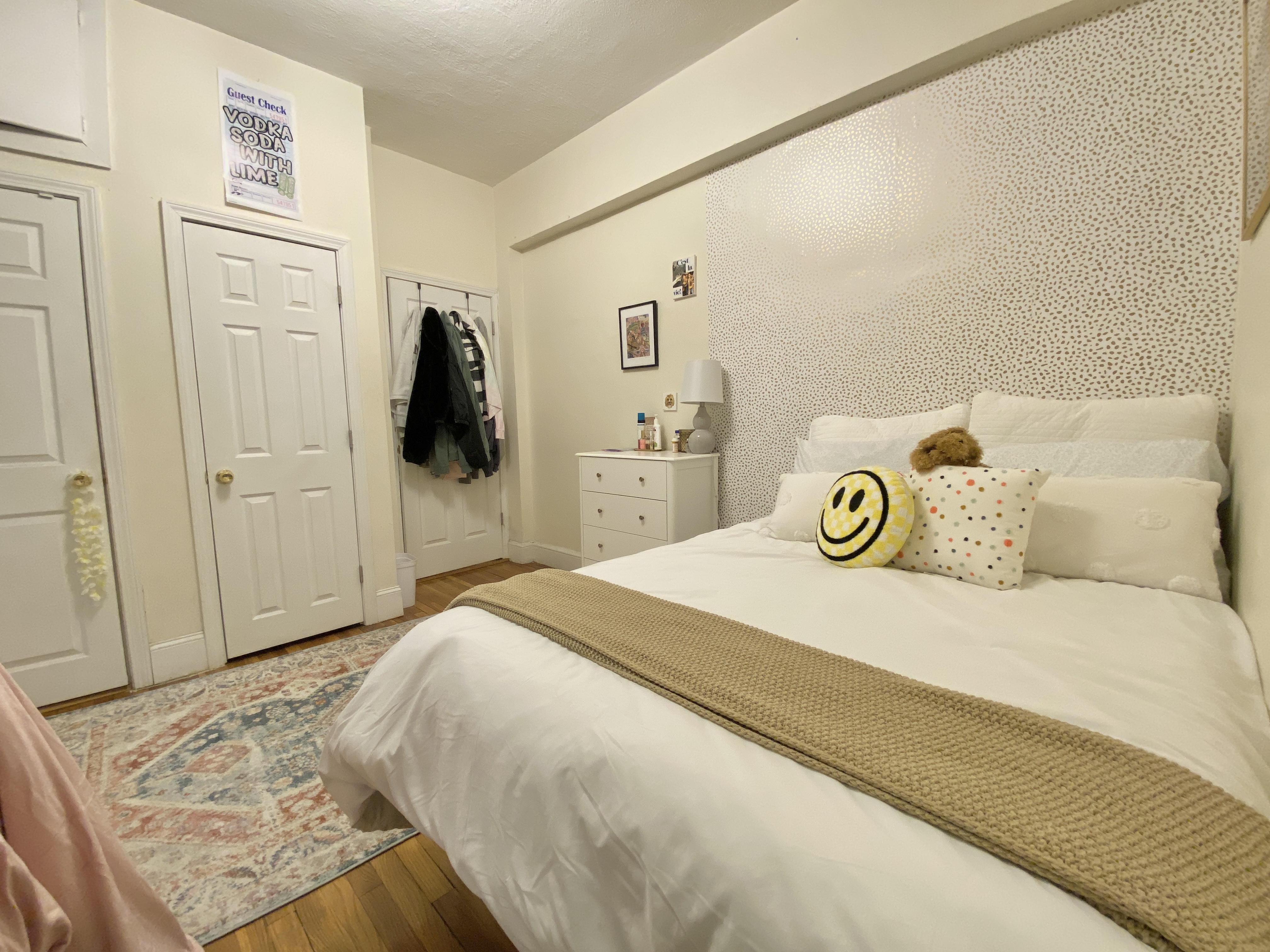 3 bed, 1 bath apartment for rent at 2002 Commonwealth Ave Unit 5, Brighton — photo 1 of 17