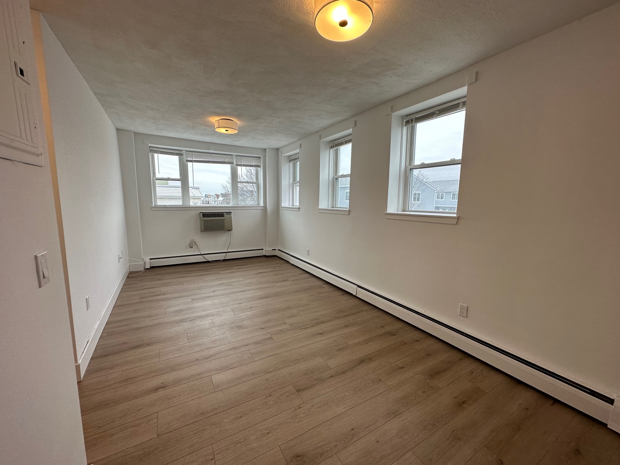2 bed, 1 bath apartment for rent at 740 East 7th St Unit 20, South Boston — photo 1 of 7