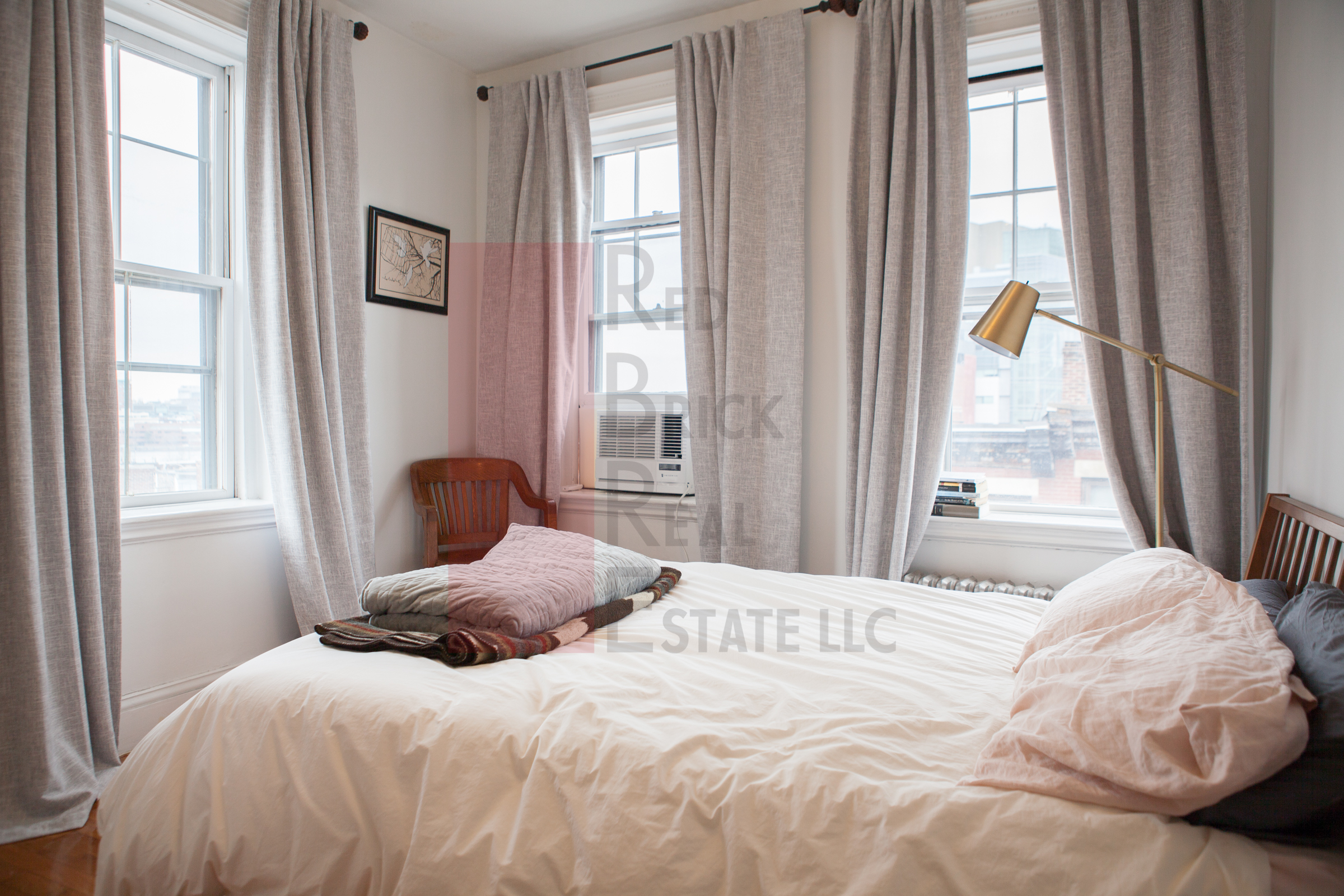 2 bed, 1 bath apartment for rent at 70 Phillips St Unit 9, Beacon Hill — photo 6 of 12