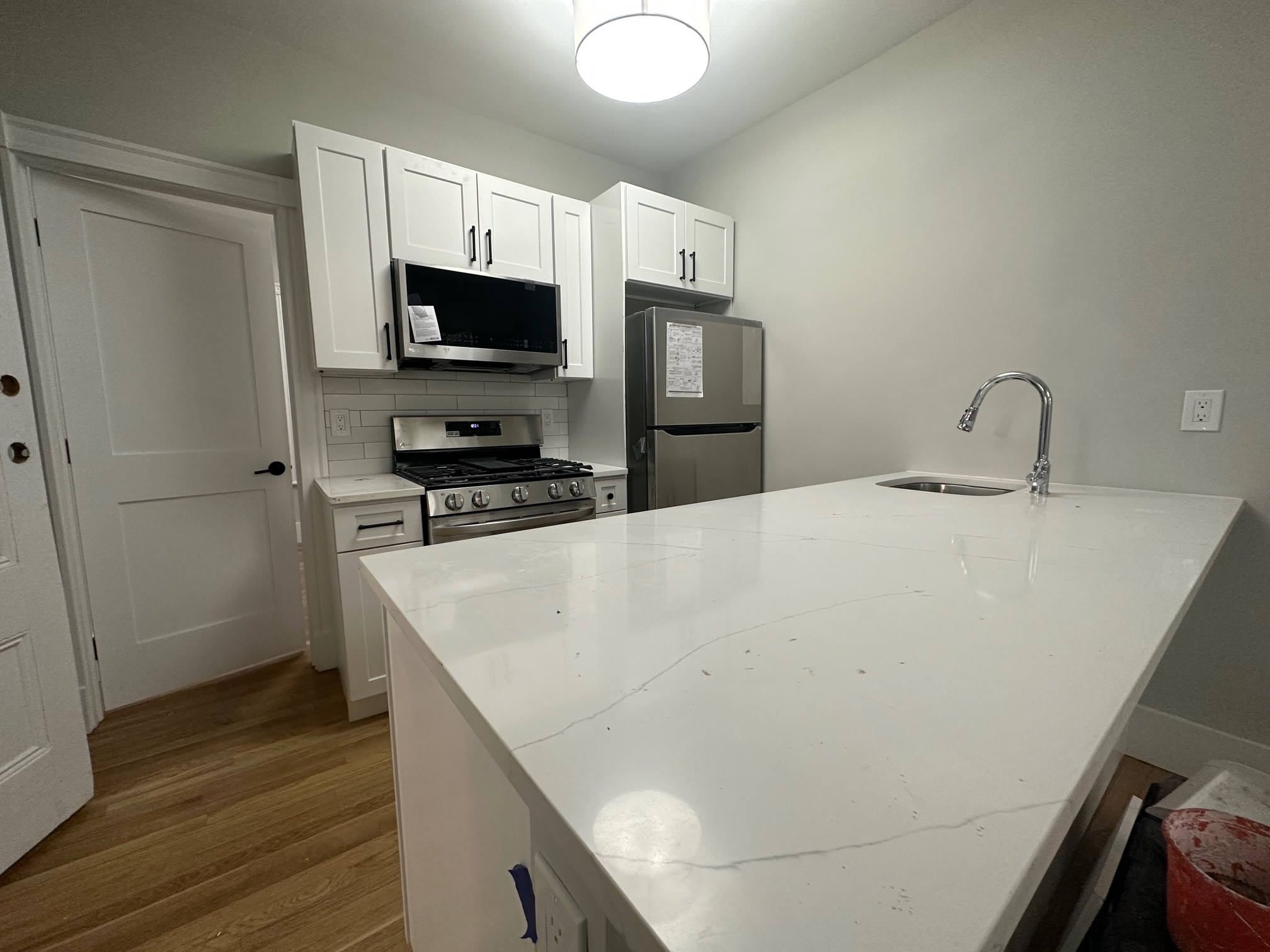 5 bed, 2 bath apartment for rent at 68 L Unit 1, South Boston — photo 1 of 9