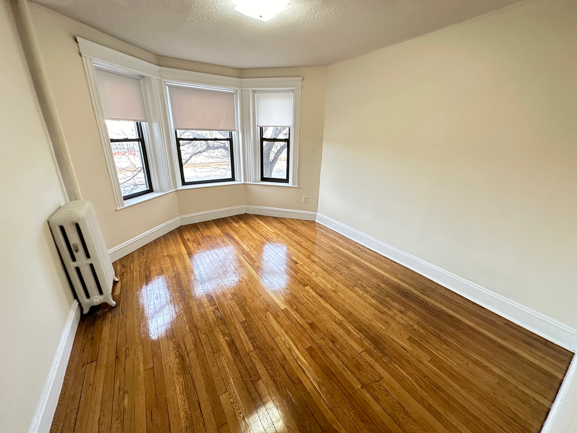 2 bed, 1 bath apartment for rent at 1152 Commonwealth Ave Unit 31, Allston