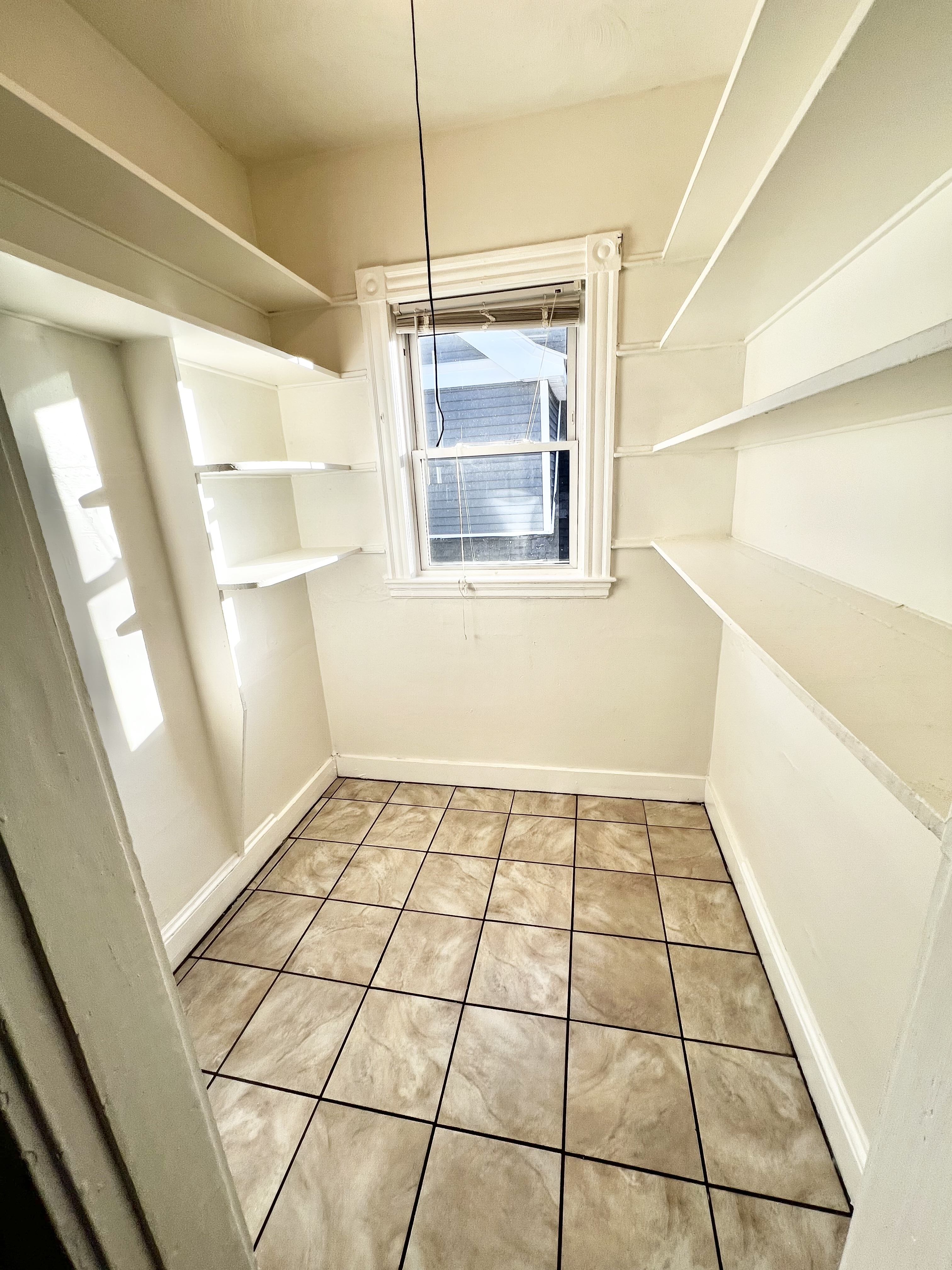 4 bed, 1 bath apartment for rent at 263 Normandy St Unit 3, Dorchester — photo 4 of 21