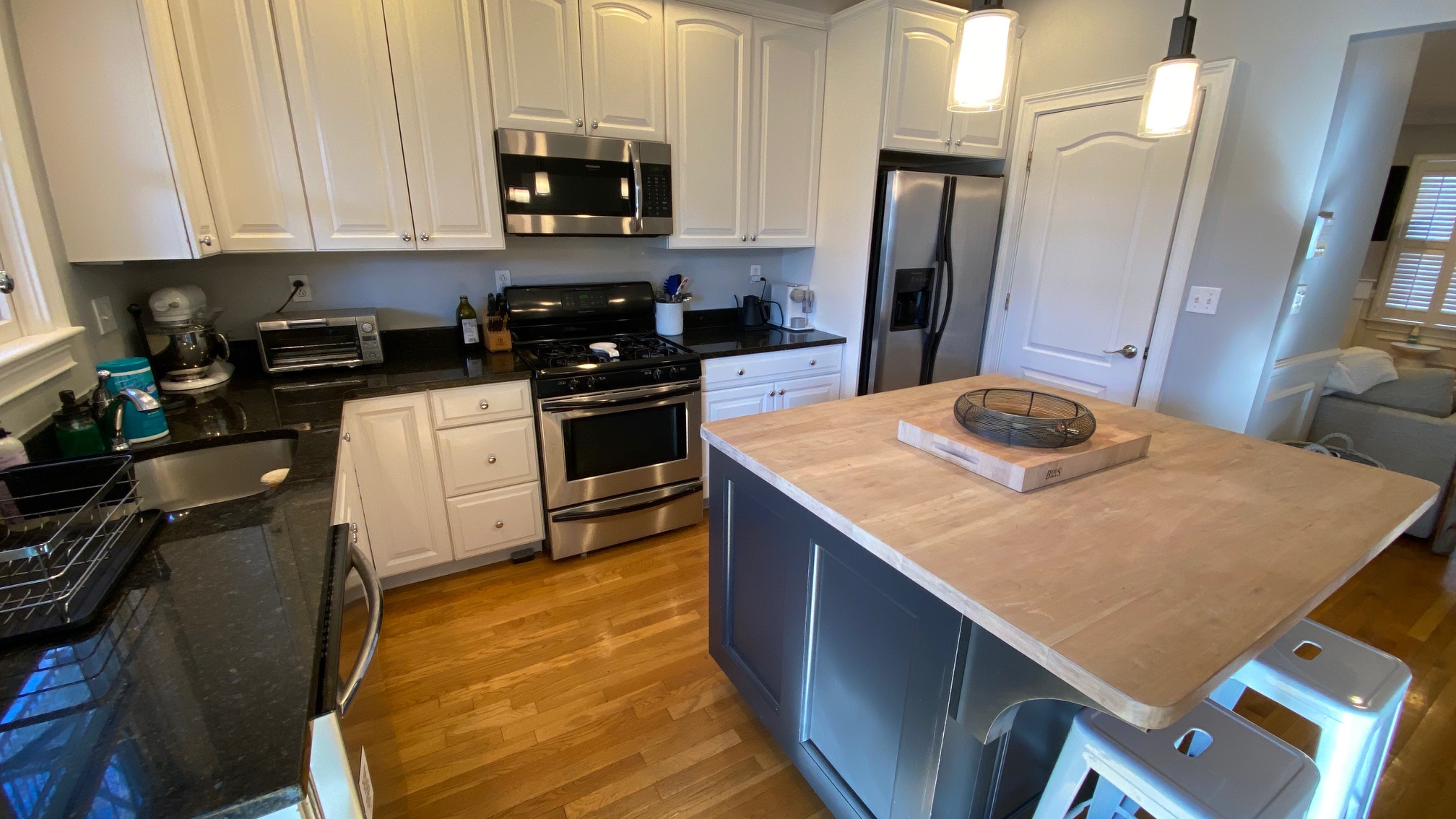 2 bed, 1.5 bath apartment for rent at 515 8th St Unit 1, South Boston — photo 3 of 28