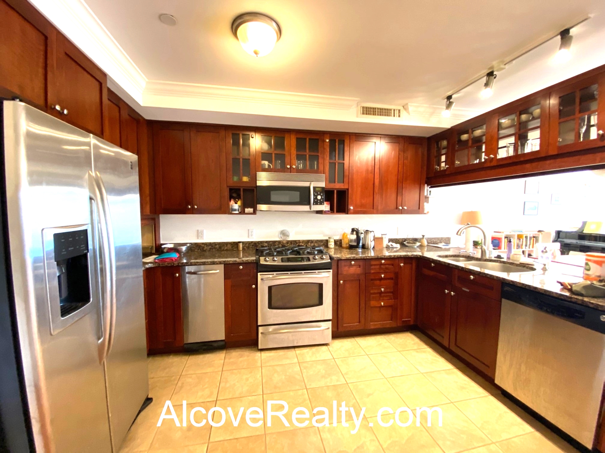 2 bed, 2 bath apartment for rent at 165 Beacon St Unit 38, Inman Square — photo 2 of 16