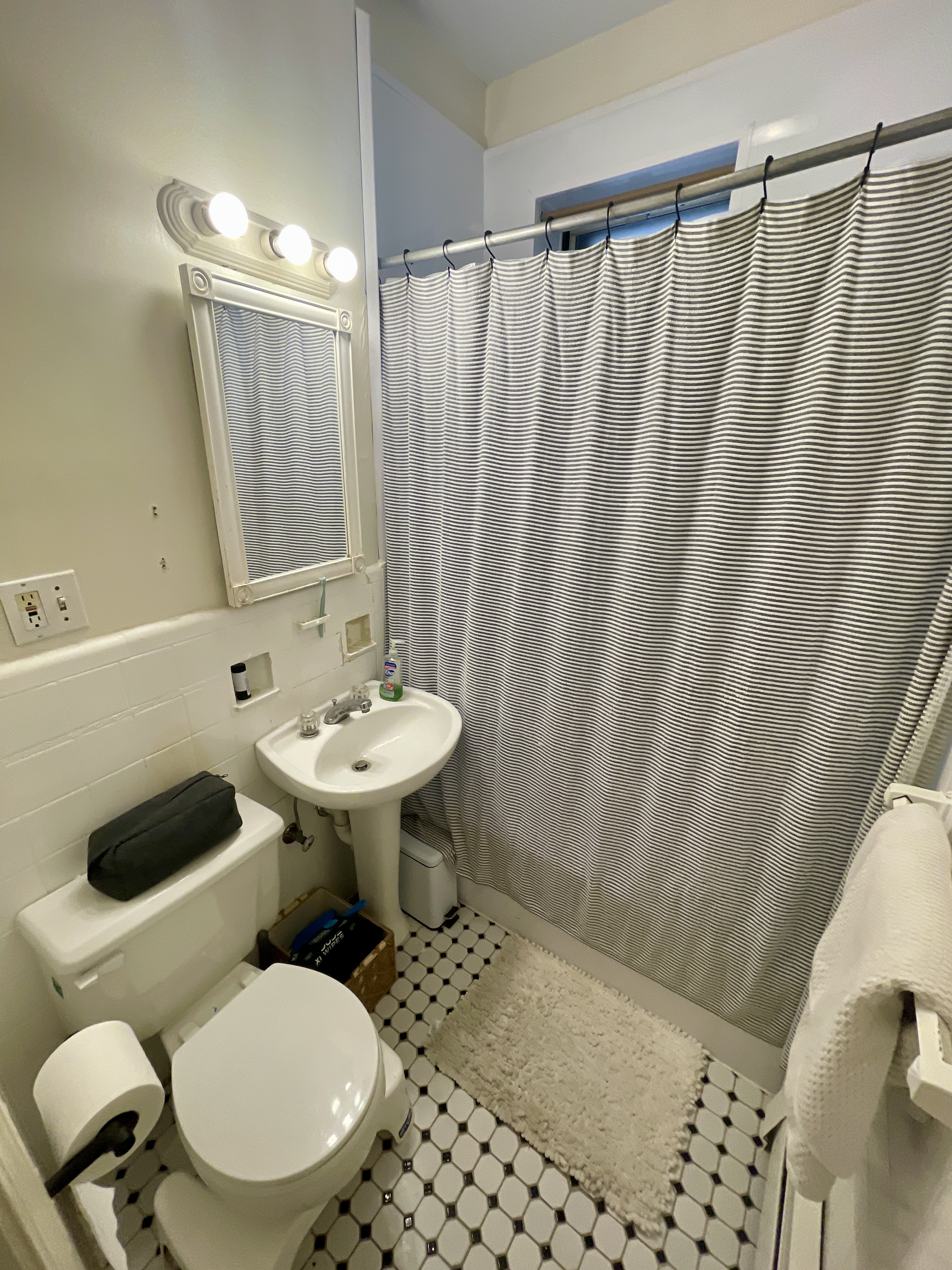 206 Chestnut Hill Ave, Brighton