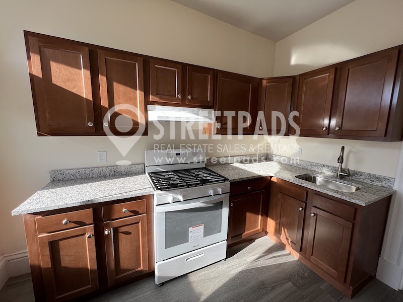 1 bed, 1 bath apartment for rent at 2 Ware St Unit 404, Jamaica Plain — photo 2 of 17