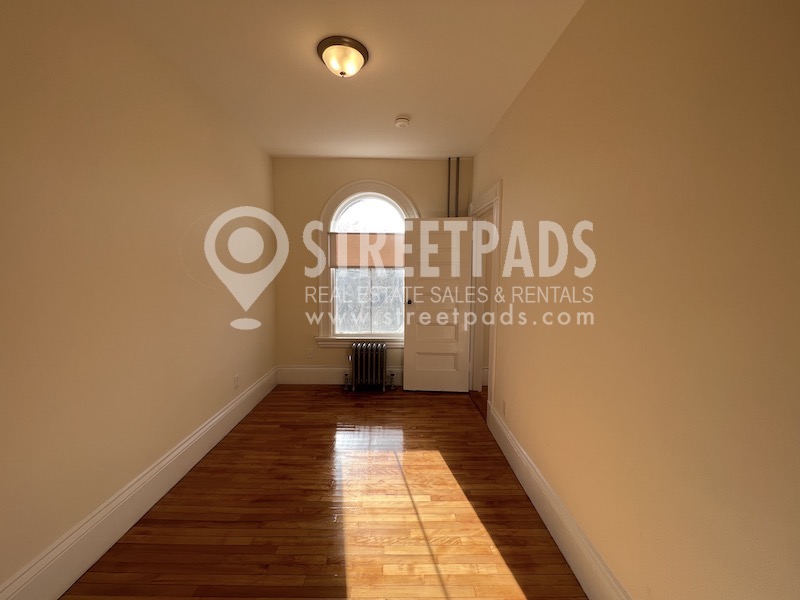 1 bed, 1 bath apartment for rent at 2 Ware St Unit 404, Jamaica Plain — photo 11 of 17