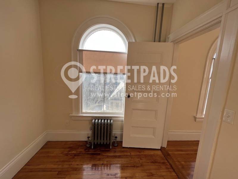 1 bed, 1 bath apartment for rent at 2 Ware St Unit 404, Jamaica Plain — photo 12 of 17