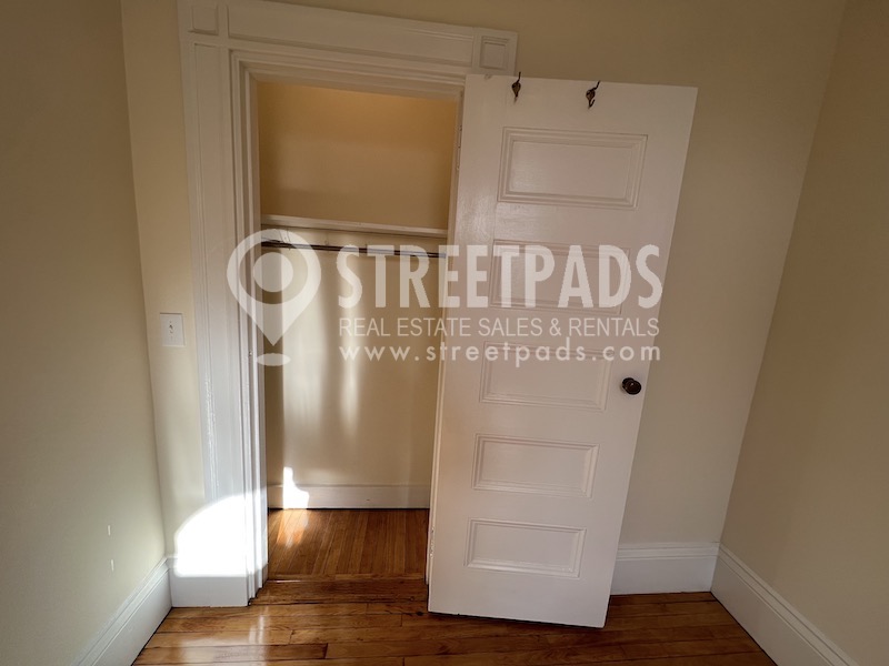 1 bed, 1 bath apartment for rent at 2 Ware St Unit 404, Jamaica Plain — photo 14 of 17