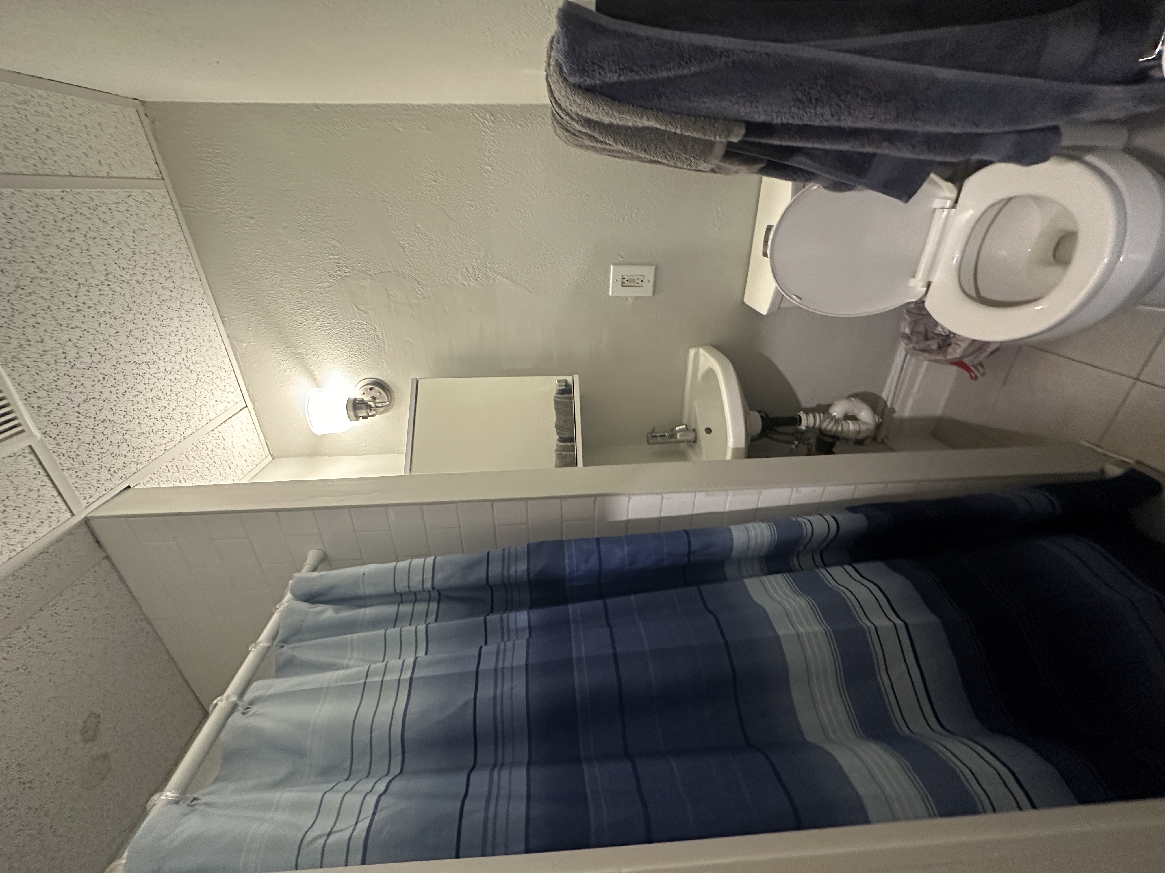 Studio bed, 1 bath apartment for rent at 507 Beacon St Unit 11, Back Bay — photo 9 of 11
