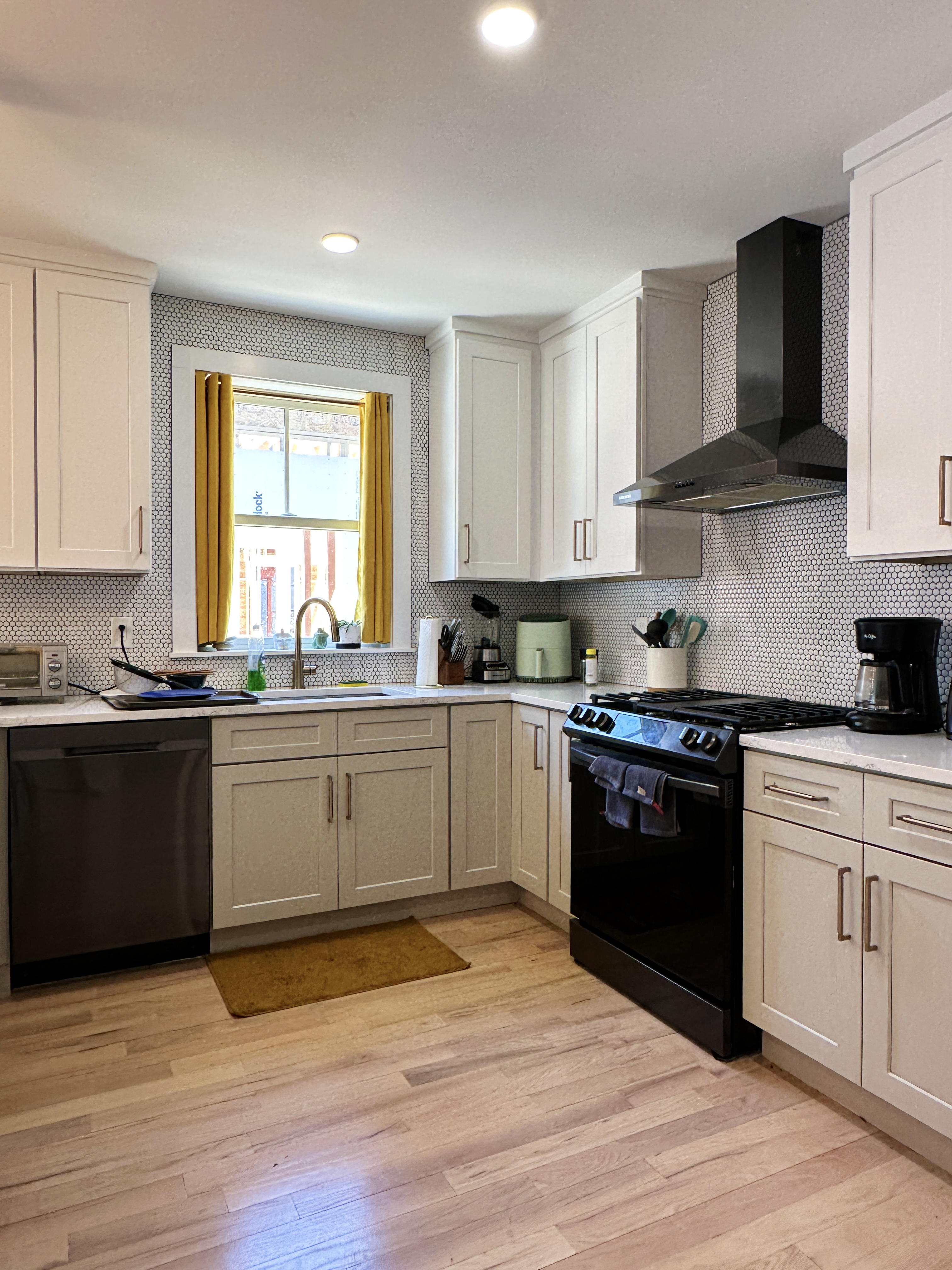 2 bed, 2 bath apartment for rent at 216 Havre St Unit 1, East Boston — photo 5 of 22