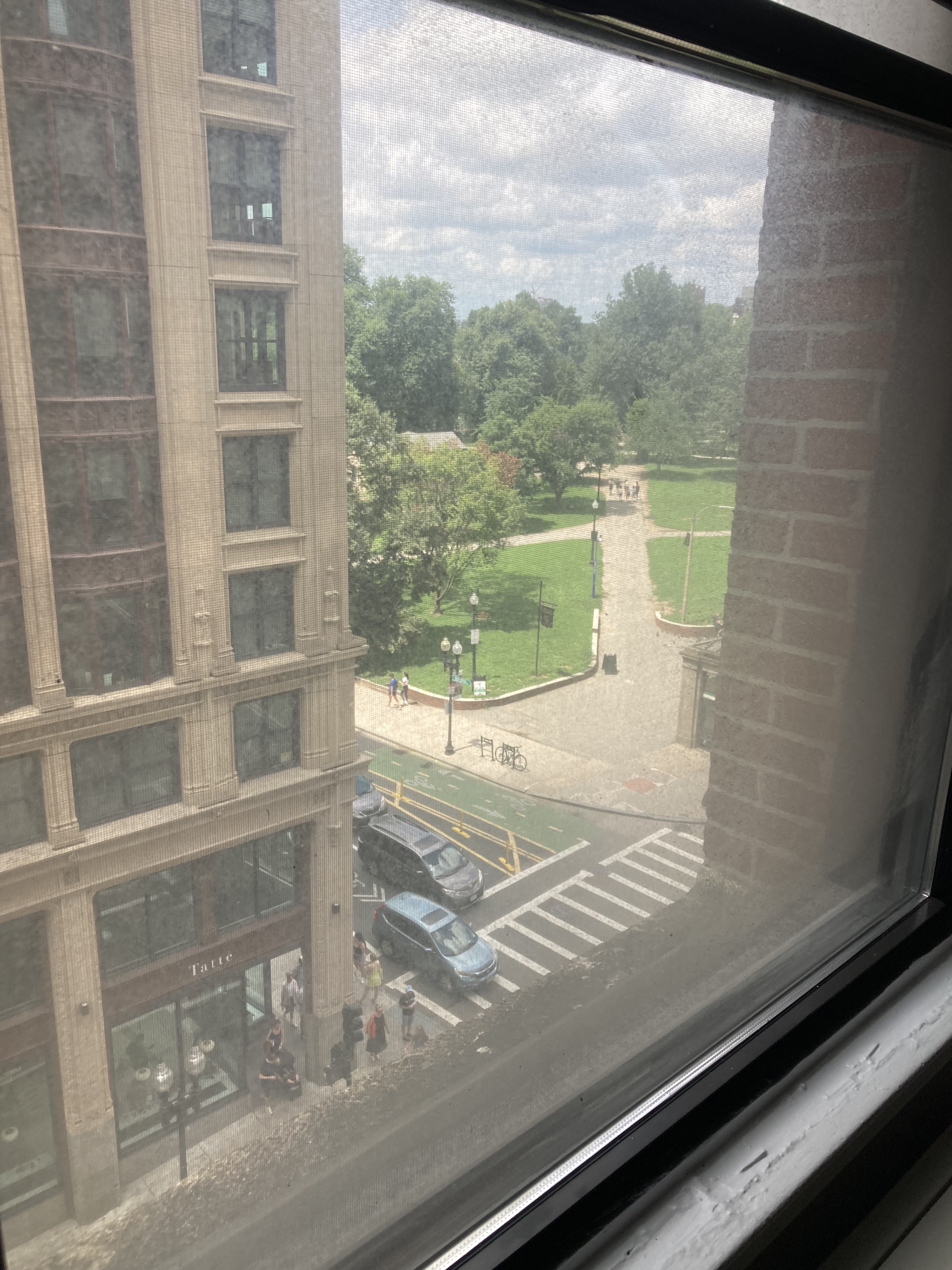Studio bed, 1 bath apartment for rent at 62 Boylston St Unit 412A, Back Bay — photo 1 of 6