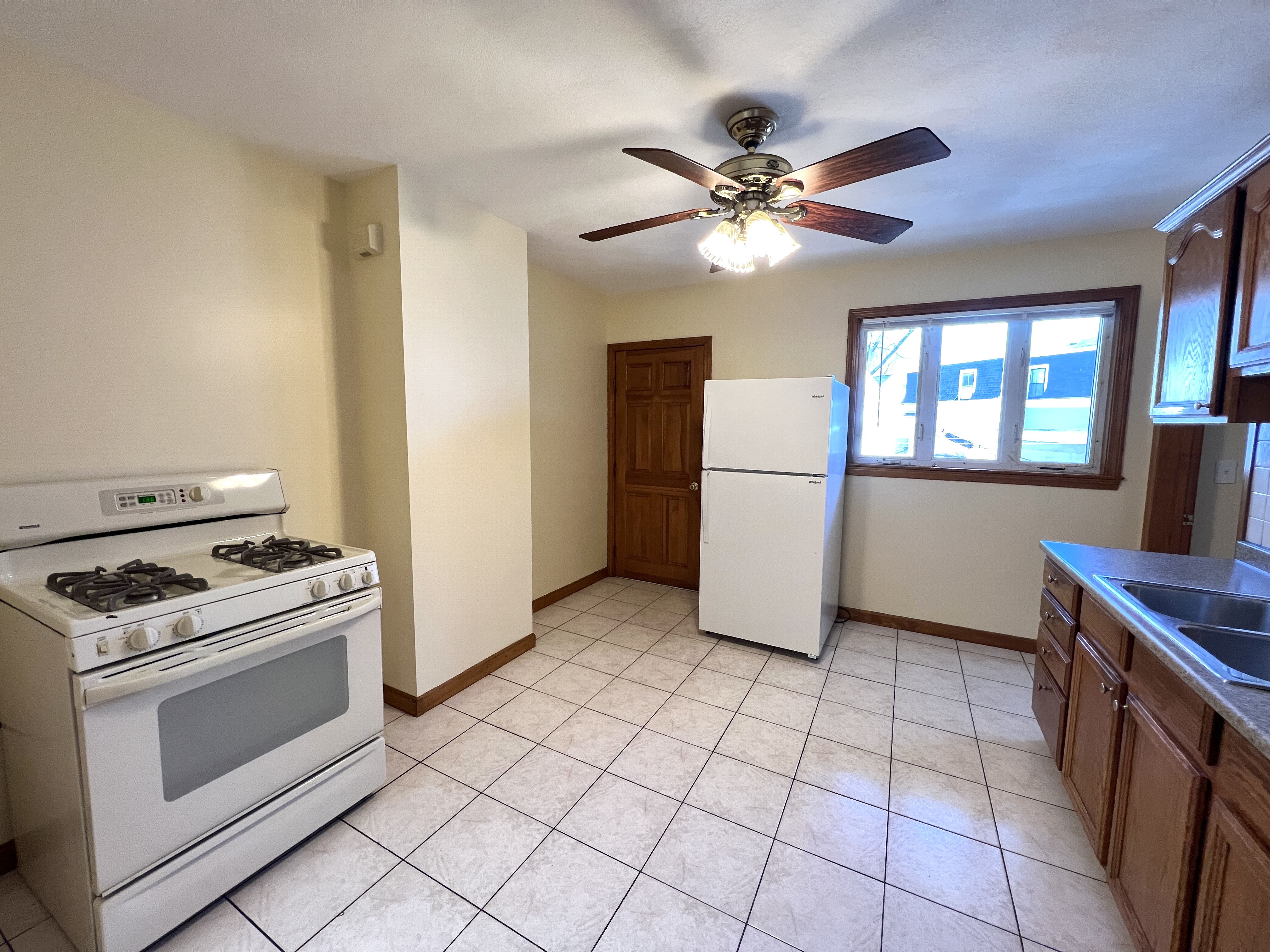 225 Holland St, Teele Square