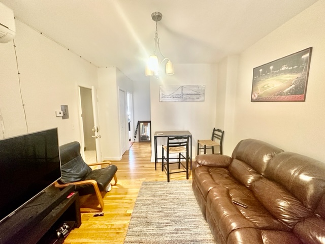 3 bed, 1 bath apartment for rent at 172 Salem St Unit 2, North End — photo 5 of 22