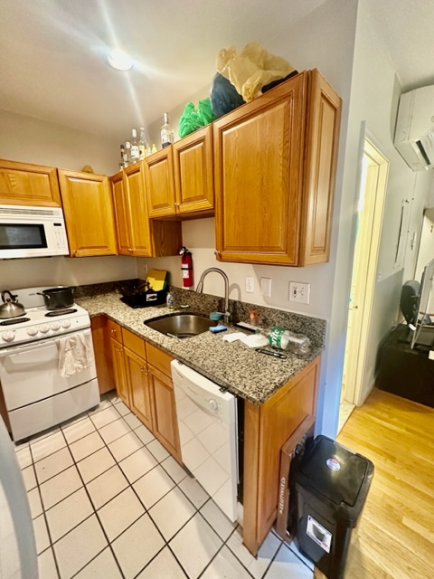 3 bed, 1 bath apartment for rent at 172 Salem St Unit 2, North End — photo 8 of 22