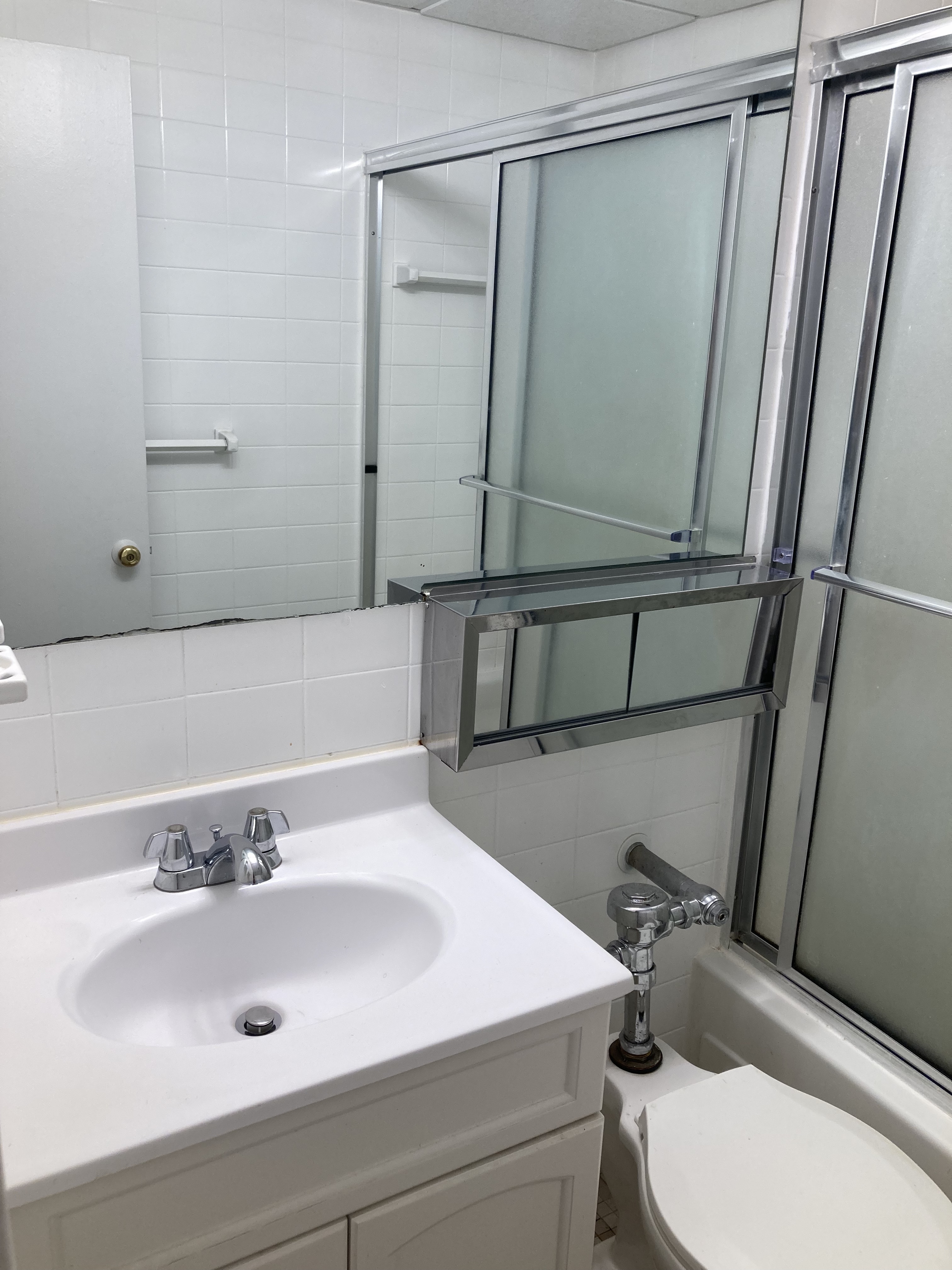 Studio bed, 1 bath apartment for rent at 62 Boylston St Unit 17M, Back Bay — photo 8 of 9
