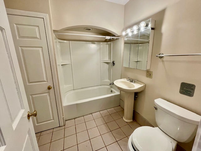 1 bed, 1 bath apartment for rent at 381 Hanover Unit 1, North End — photo 11 of 11