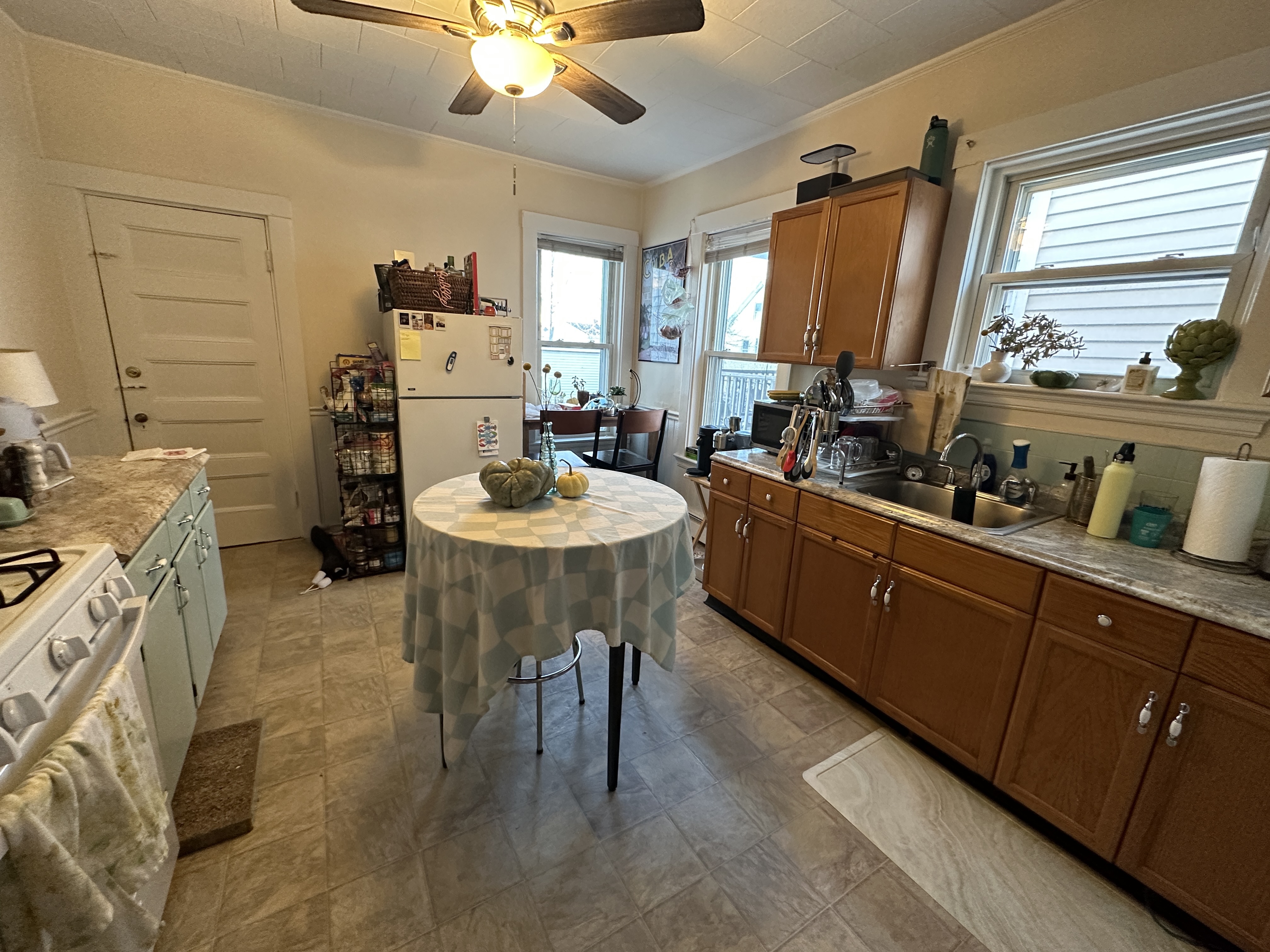 2 bed, 1 bath apartment for rent at 84 P St Unit 3, South Boston — photo 1 of 26