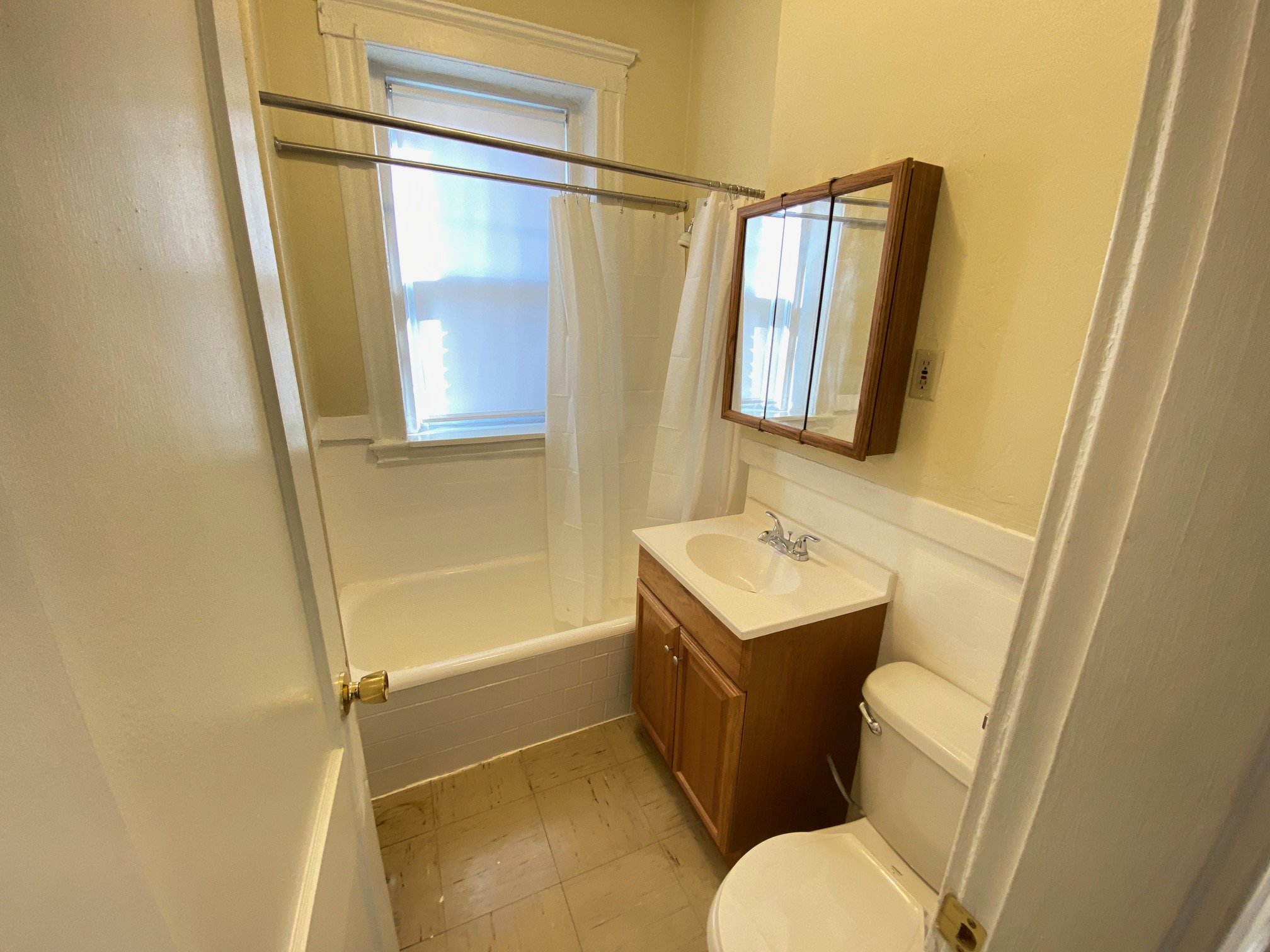 1 bed, 1 bath apartment for rent at 228 Kelton St Unit 12, Allston — photo 4 of 5