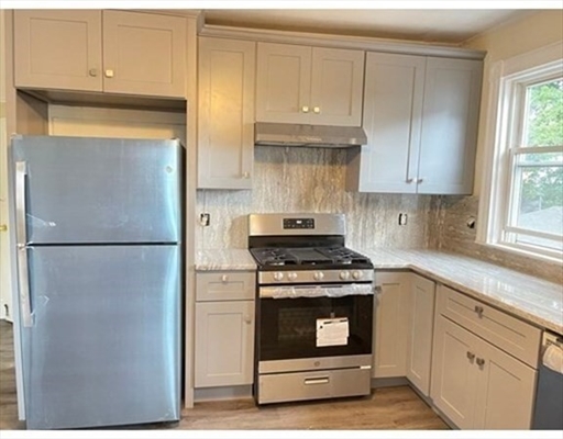 3 bed, 1 bath apartment for rent at 121 Independence Ave Unit 1, Quincy — photo 1 of 6