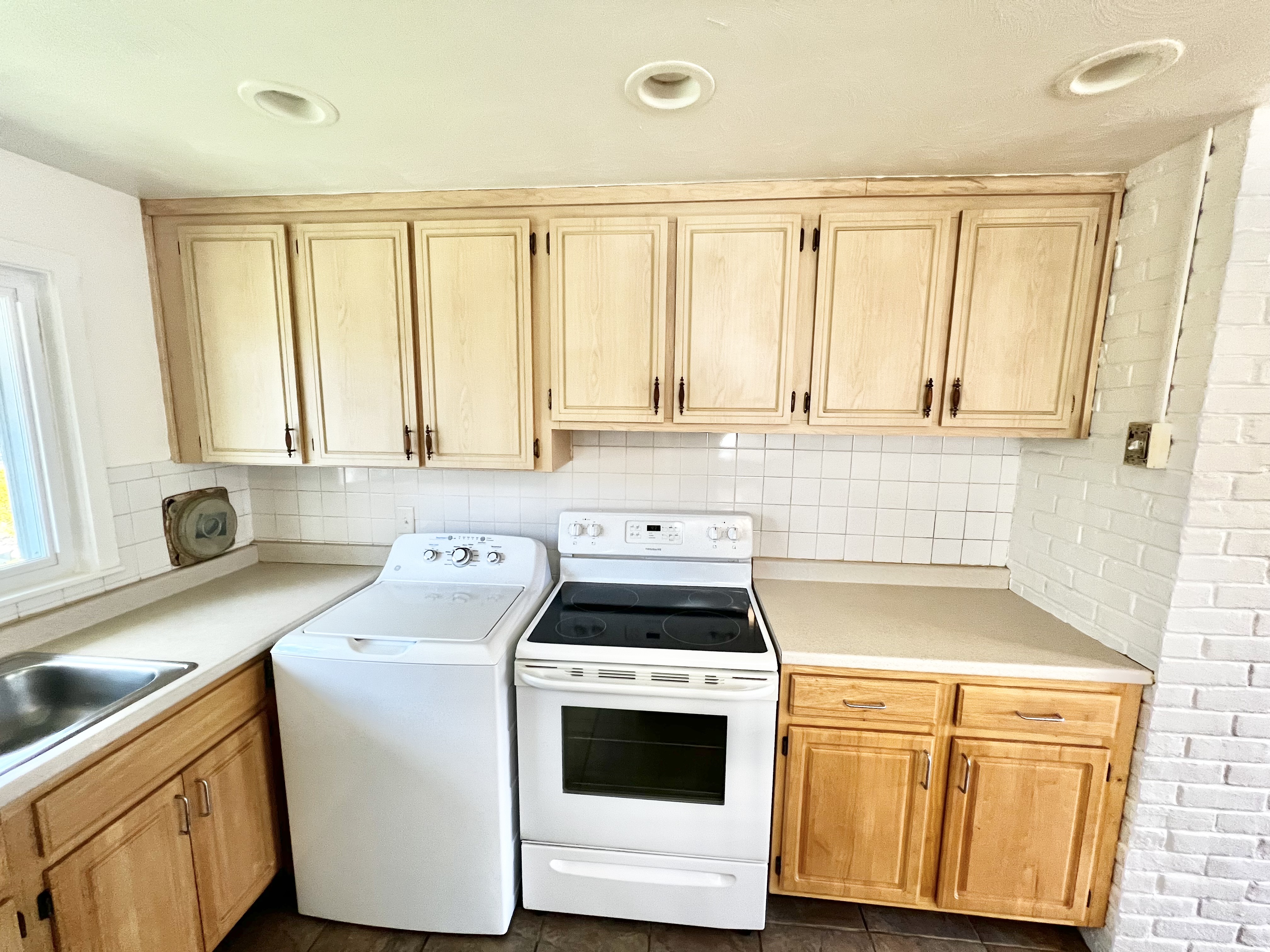 3 bed, 1 bath apartment for rent at 216 Elsie Rd Unit 1, Brockton — photo 20 of 28