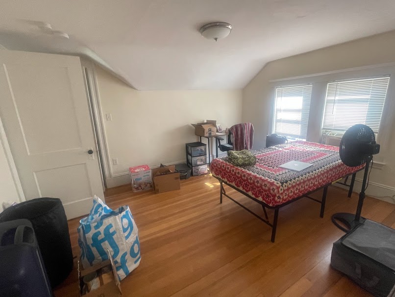 3.5 bed, 2 bath apartment for rent at 45 Hunnewell Ave Unit 2, Brighton — photo 15 of 17