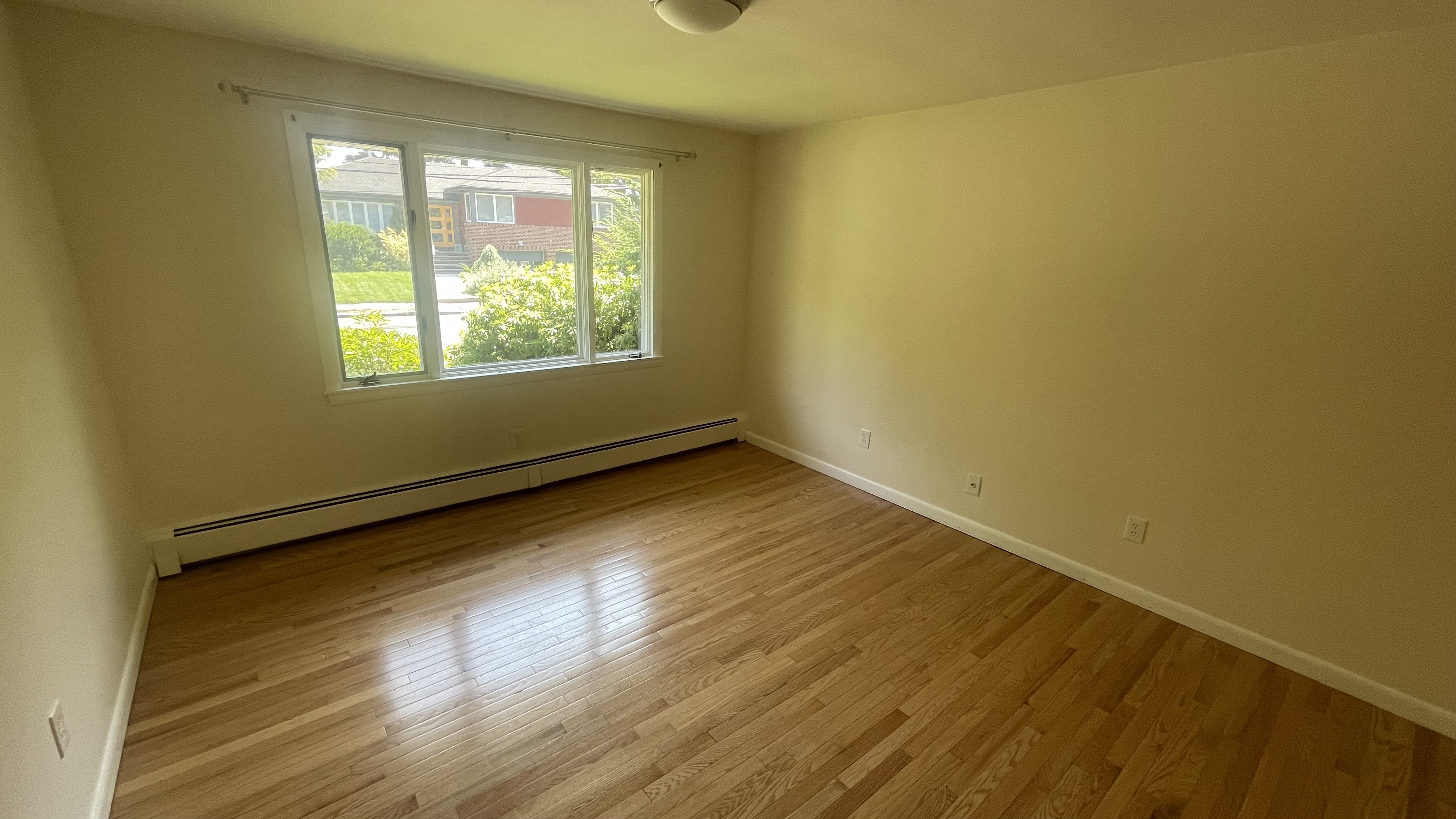 5 bed, 3.5 bath apartment for rent at 20 Mossdale Rd Unit house, Jamaica Plain — photo 17 of 32