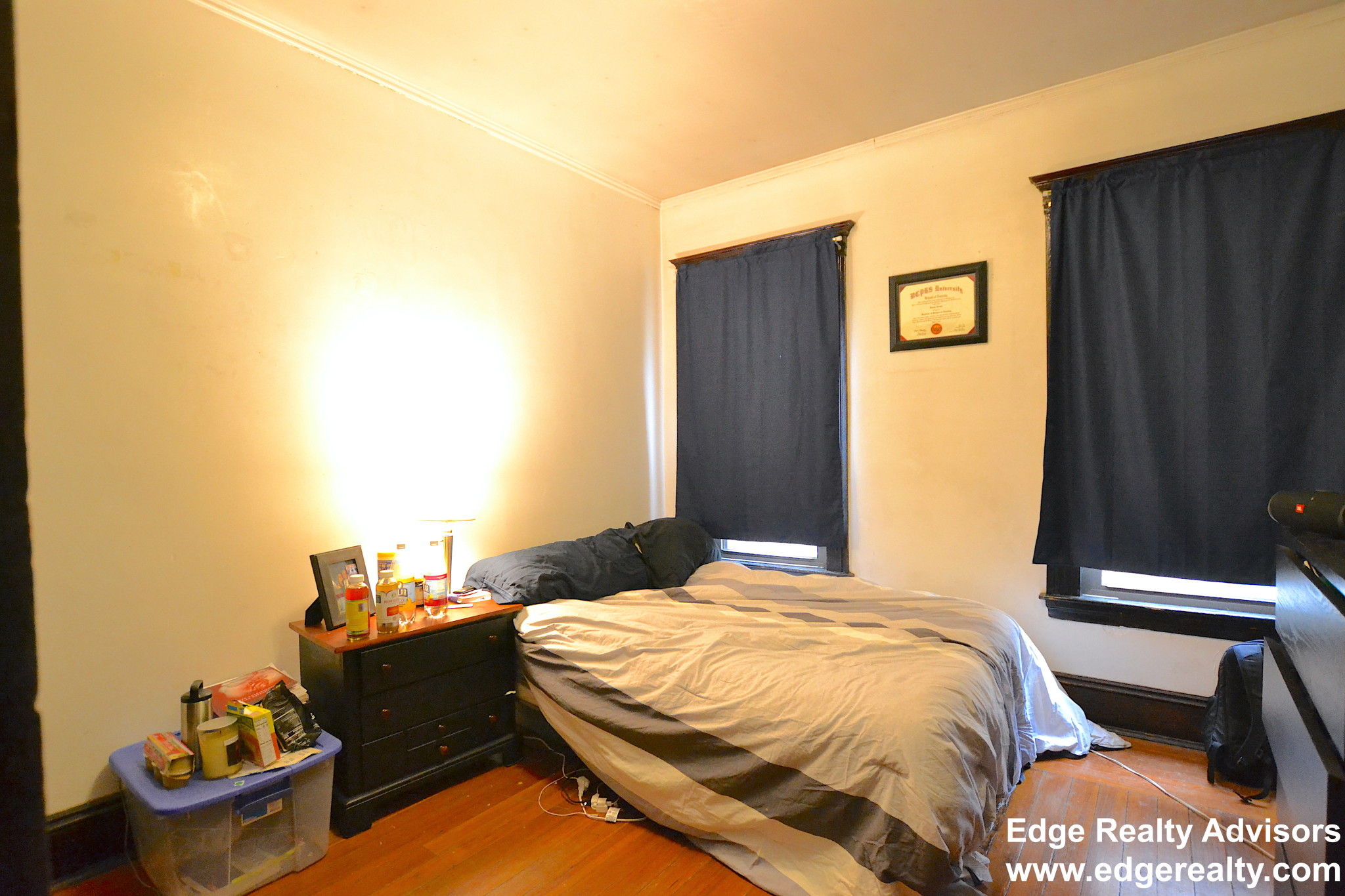 3 bed, 1 bath apartment for rent at 69 Oak Square Ave Unit 1, Brighton — photo 5 of 8