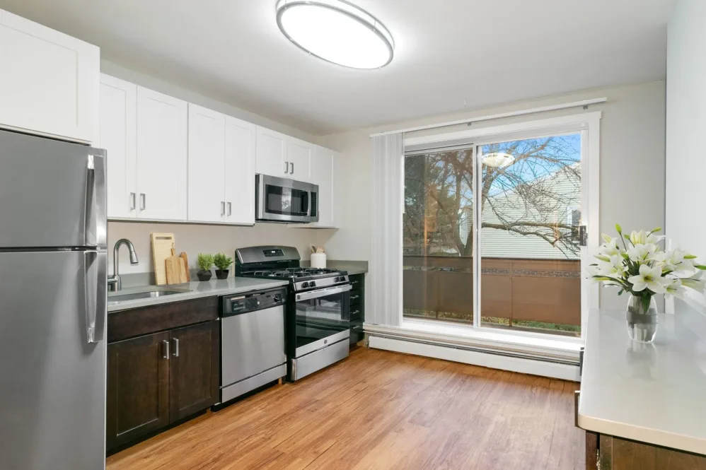 2 bed, 1 bath apartment for rent at 9 Bronsdon St Unit 15B, Brighton