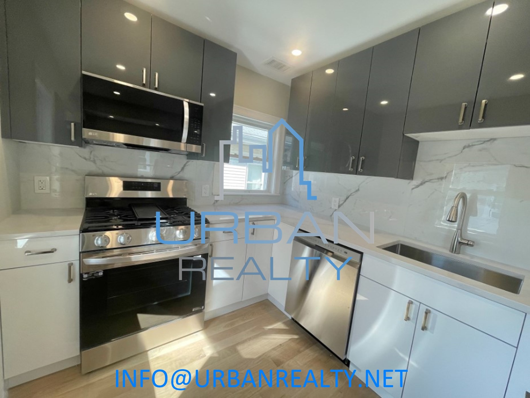 2 bed, 1 bath apartment for rent at 343 Market St Unit 343, Oak Square