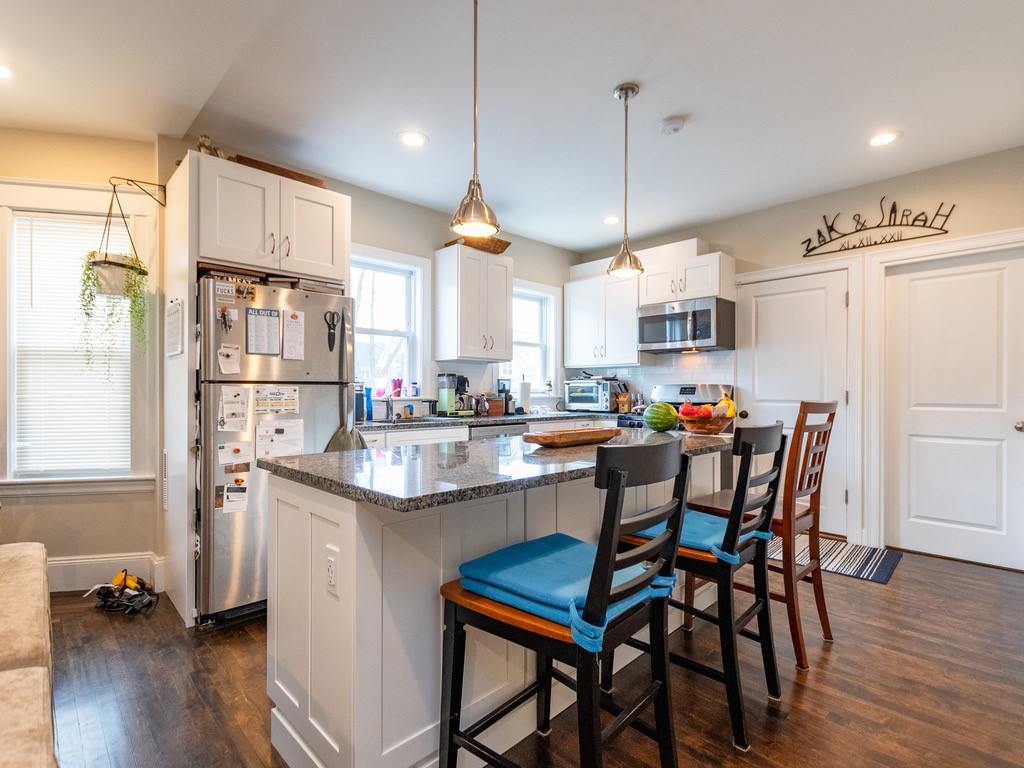3 bed, 1 bath apartment for rent at 80 Lexington St Unit 1, Watertown — photo 5 of 22