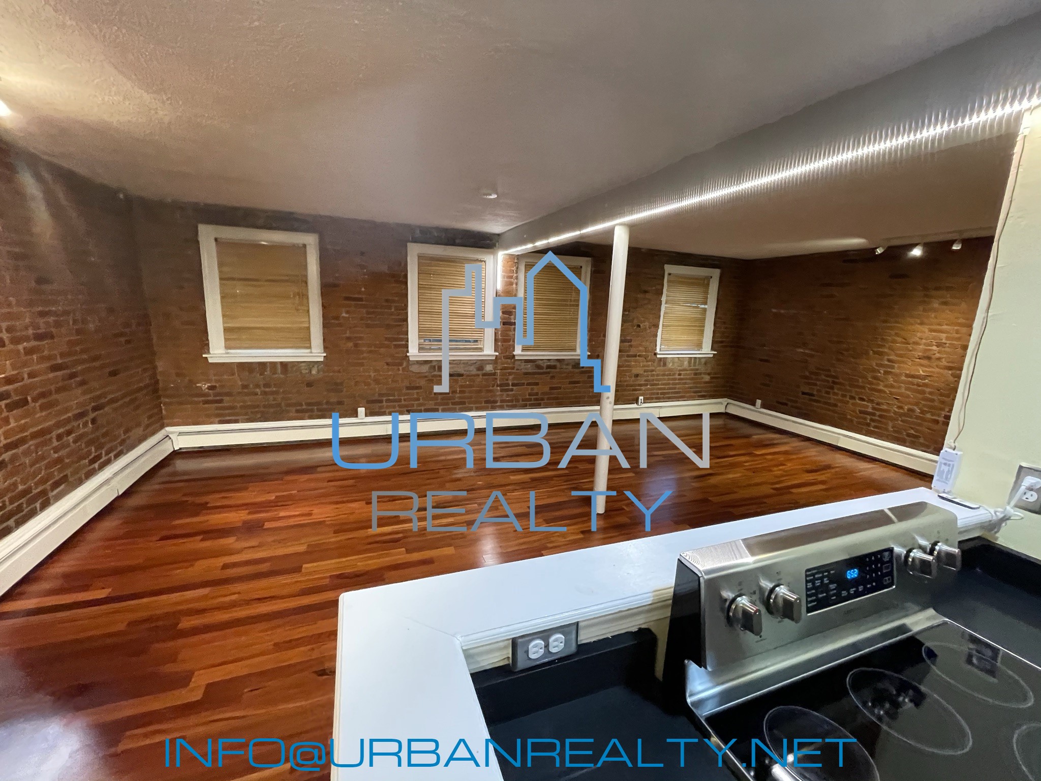 2 bed, 1 bath apartment for rent at 39 South St Unit B1, Brighton — photo 5 of 14