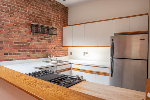 1.5 bed, 1 bath apartment for rent at 101 Cedar St Unit 3D, Roxbury — photo 8 of 17